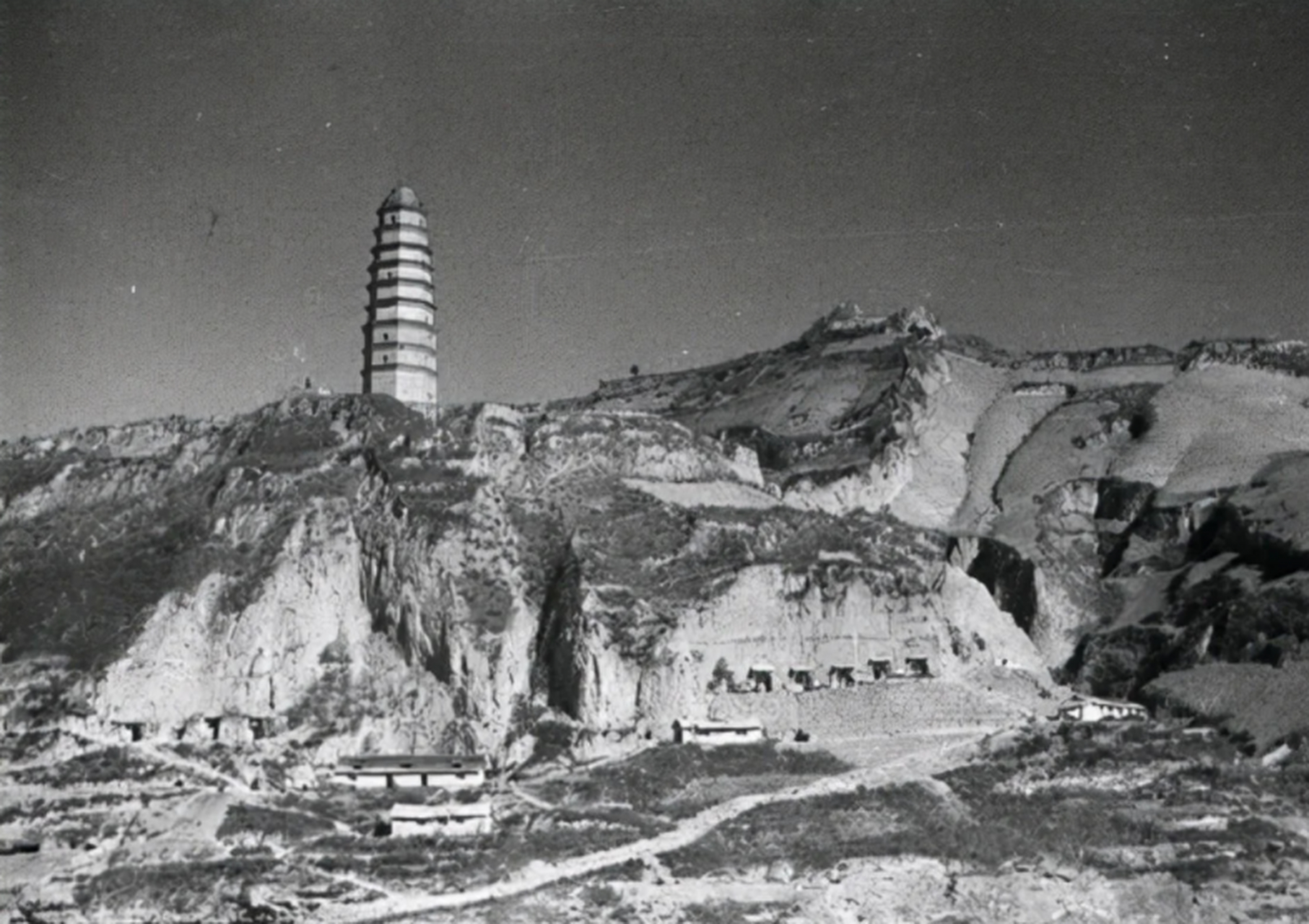 宝塔山是延安市标志性建筑,具有象征意义.