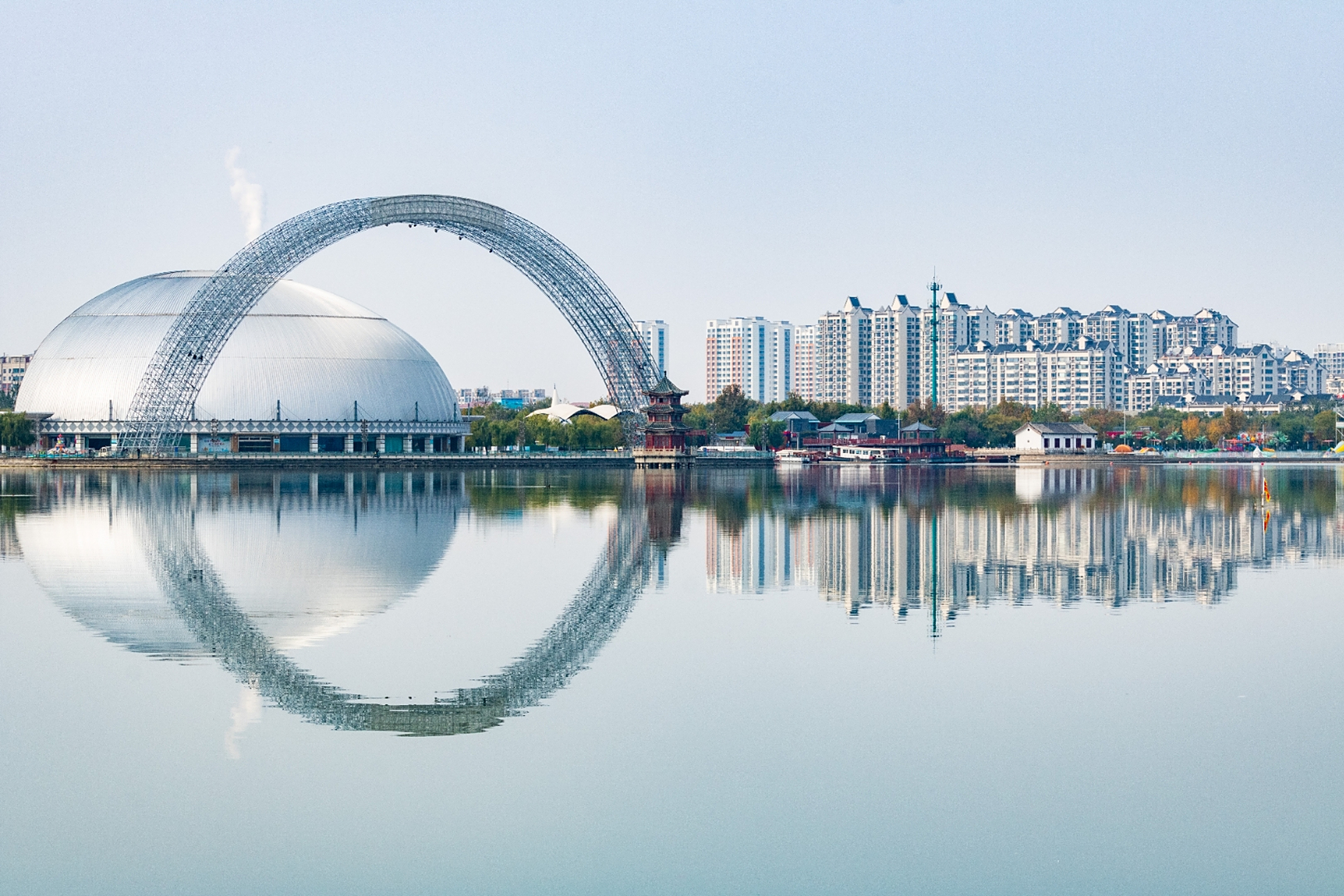 旅行摄影# 山东聊城东昌湖风景区,原名环城湖,凤城湖,位于山东省聊城