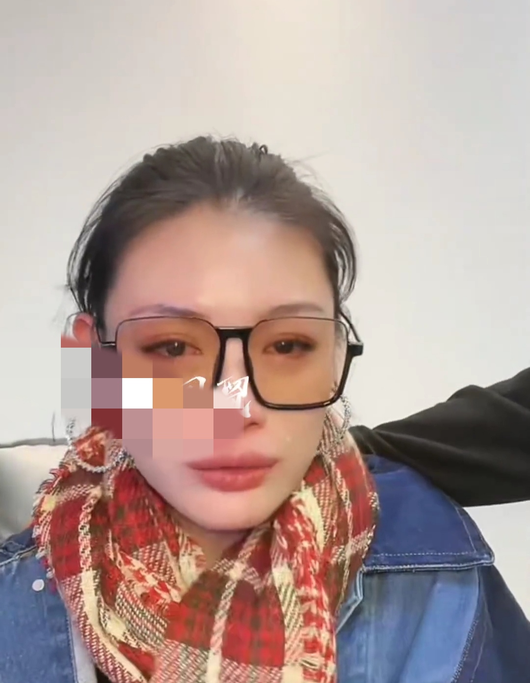 近日,网上曝出了一则关于汪峰前妻葛荟婕的消息,引起了广泛关注.