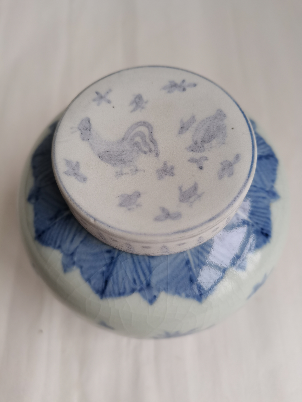 成化鸡缸罐   海捞瓷,罐体经过1200度高温复烧过,盖子保留原状