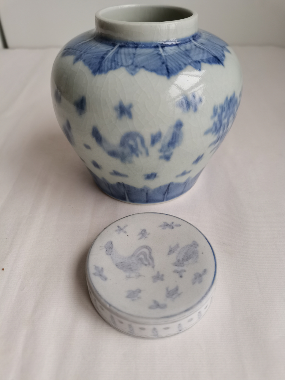 成化鸡缸罐   海捞瓷,罐体经过1200度高温复烧过,盖子保留原状