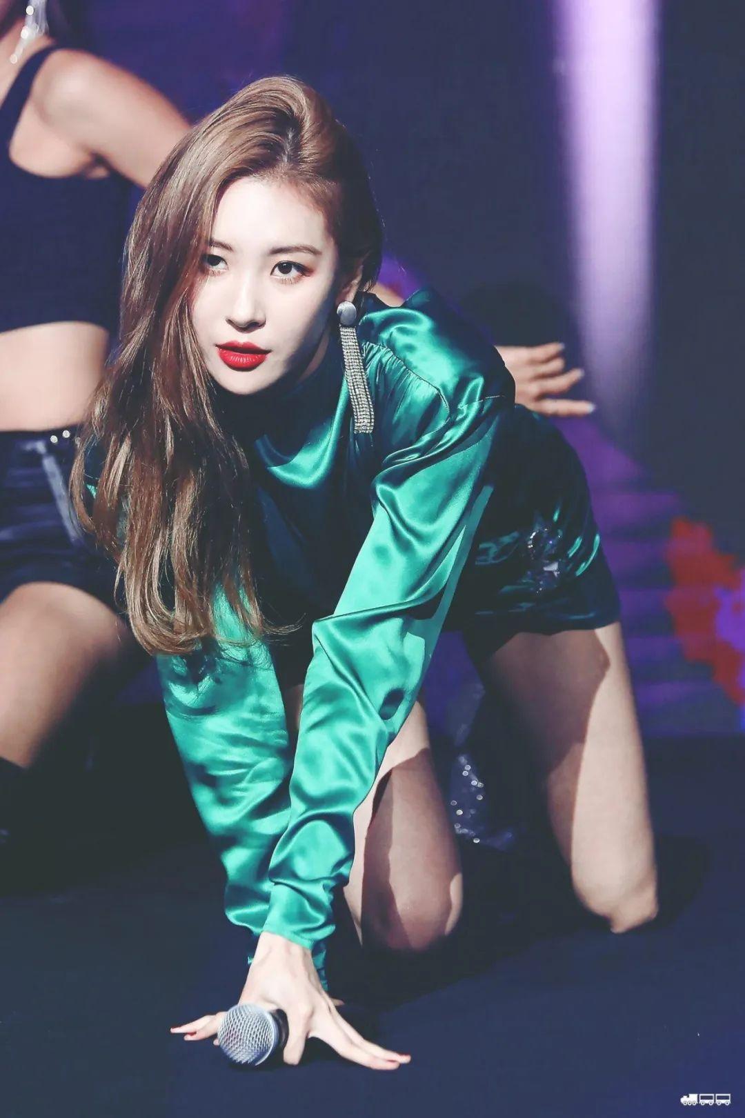 宣美,据说是亚洲第一美腿,你感觉呢#娱乐最前沿# #每日娱乐播报