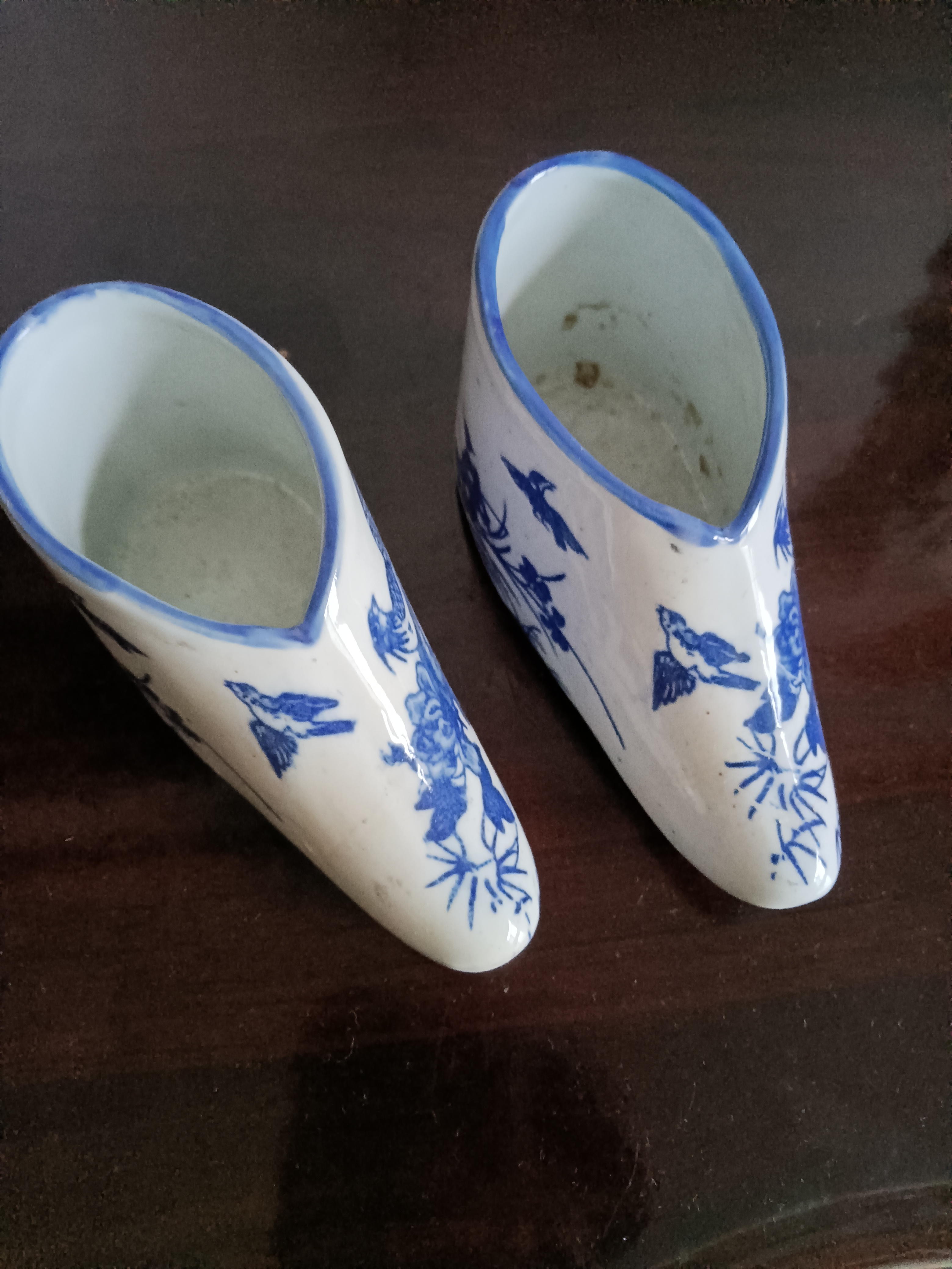 "三寸金莲"瓷器鞋