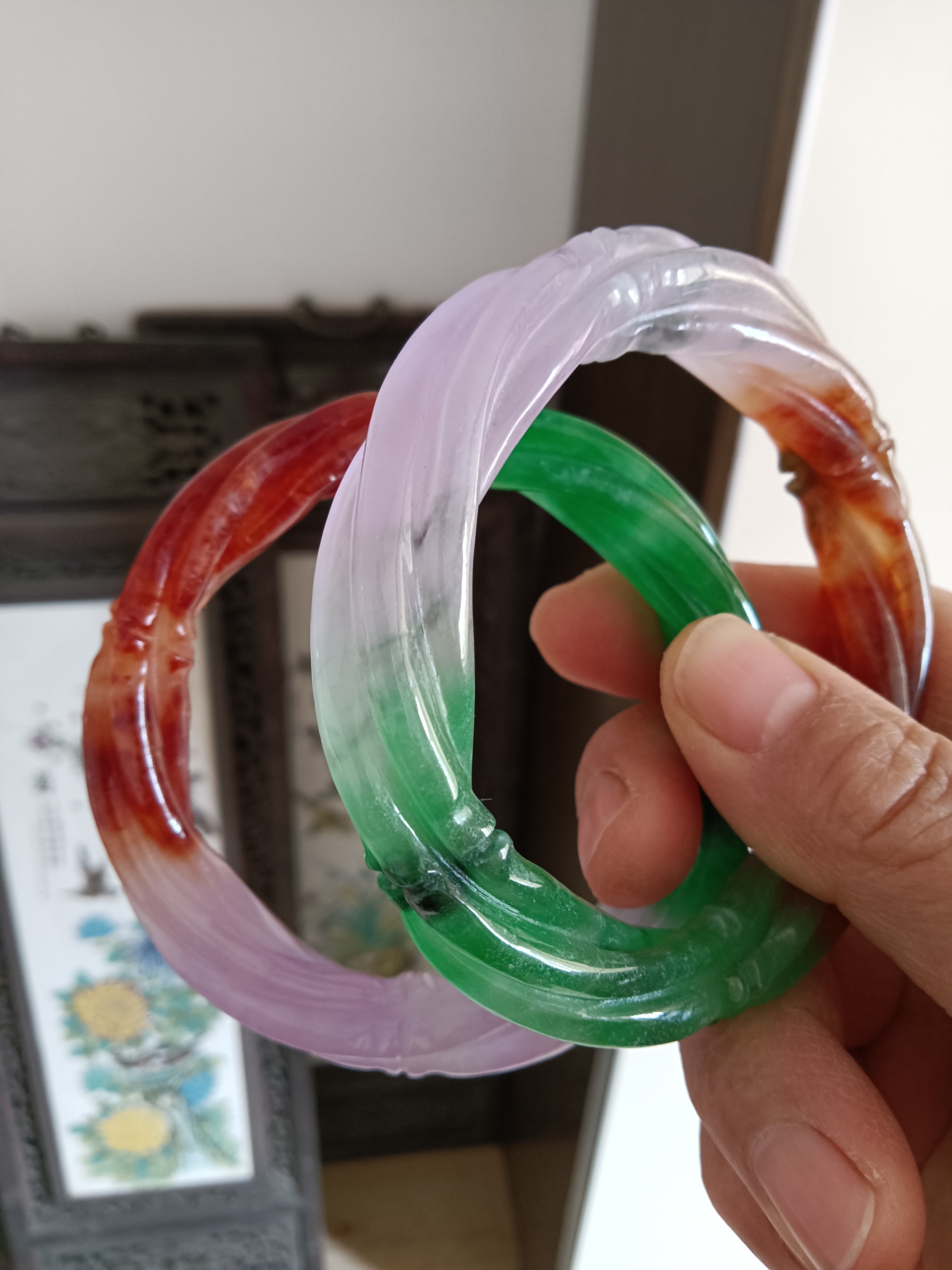 一对清代皇宫里的"福禄寿"三色翡翠手镯