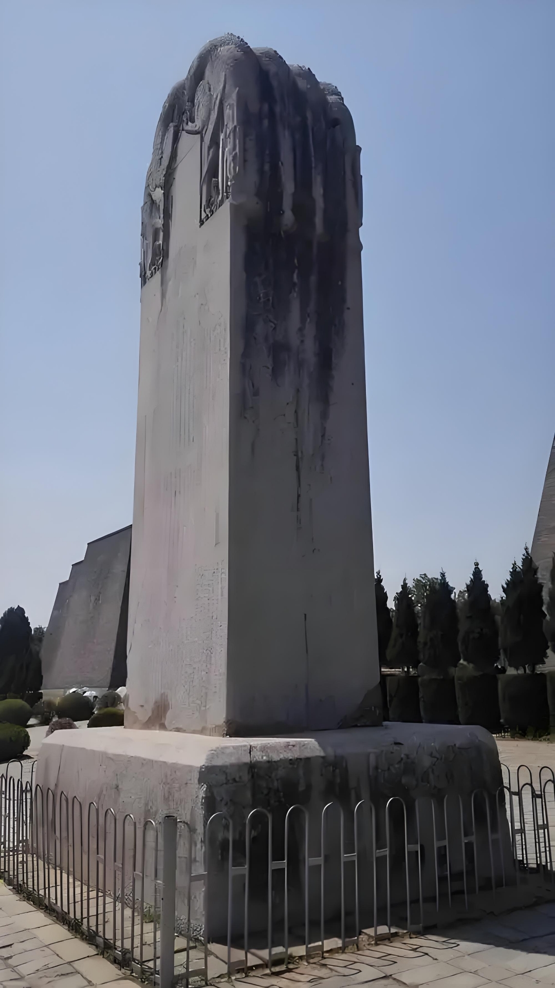 庙算常随资本舞, 民脂暗换酒旗红