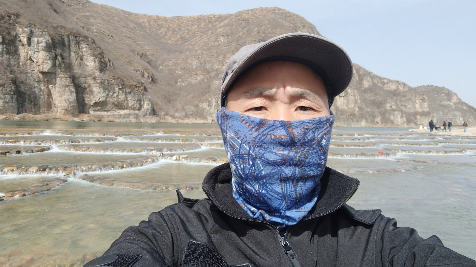 顶着大风骑行来到了河北保定唐县南洪城这里,没想到这里的景色这么美