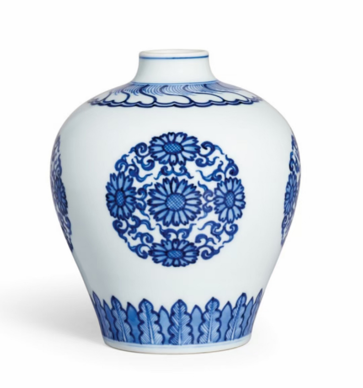 254万元成交的"清雍正 青花团菊纹罐,高13.6cm,非常漂亮,难得[强][强]