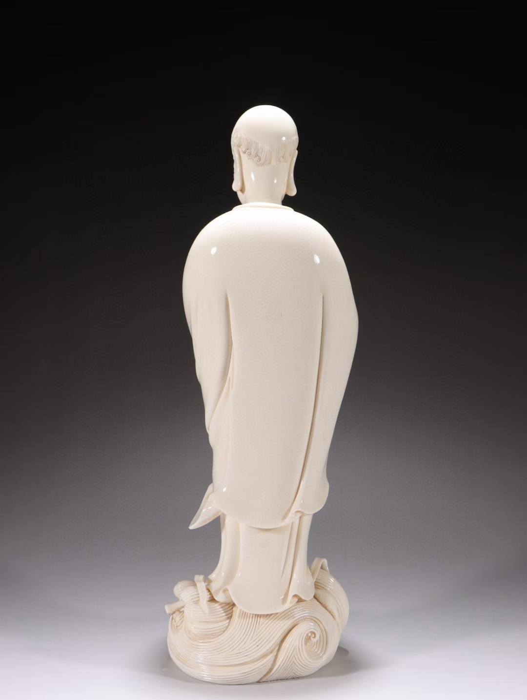 明代·德化白瓷【何朝宗款猪油白达摩立像】:高50.