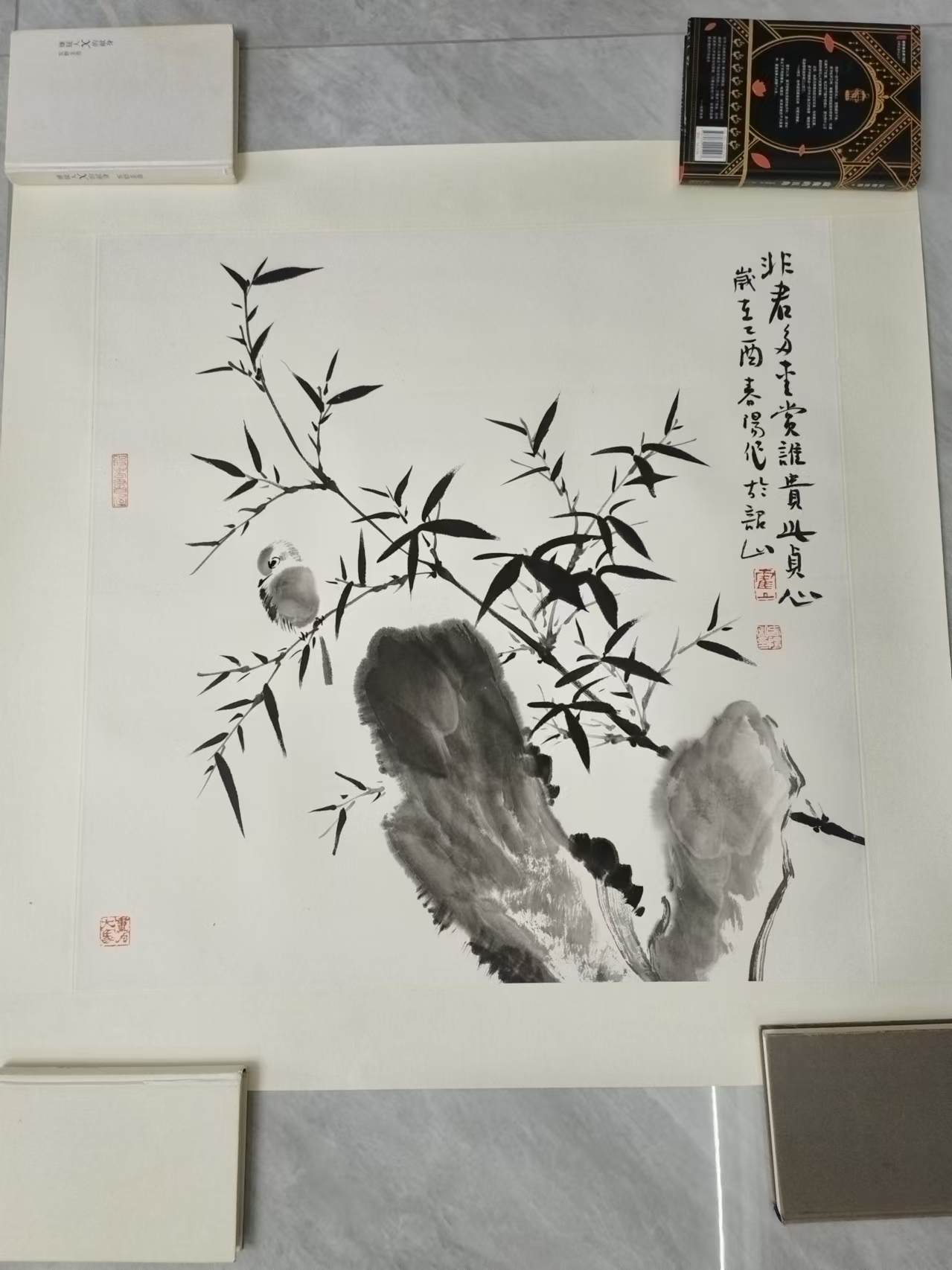 近代•霍春阳【竹石小鸟图】[比心]想要收藏的朋友,欢迎私聊[来][来