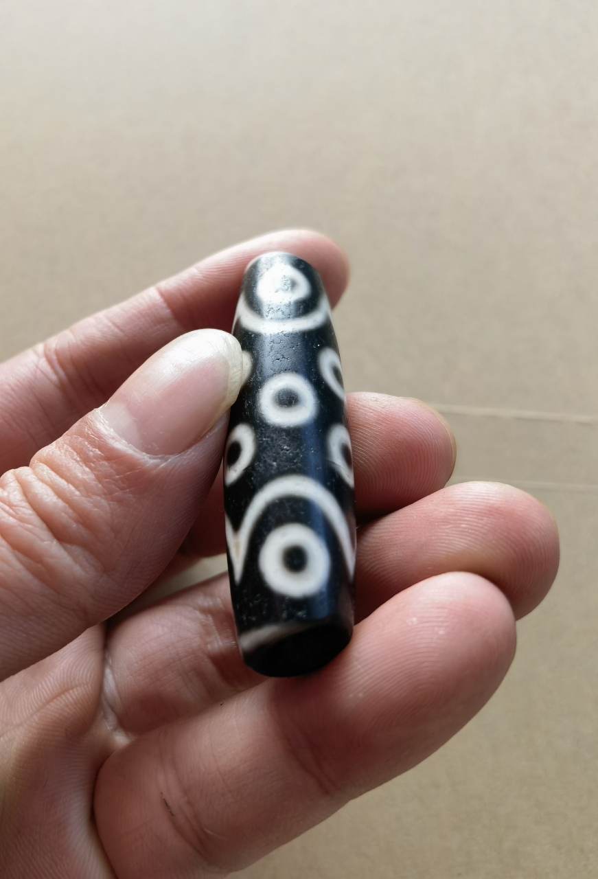 西藏老天珠 天然玛瑙天珠 十五眼天珠 15眼天珠 老玛瑙珠子 风化自然