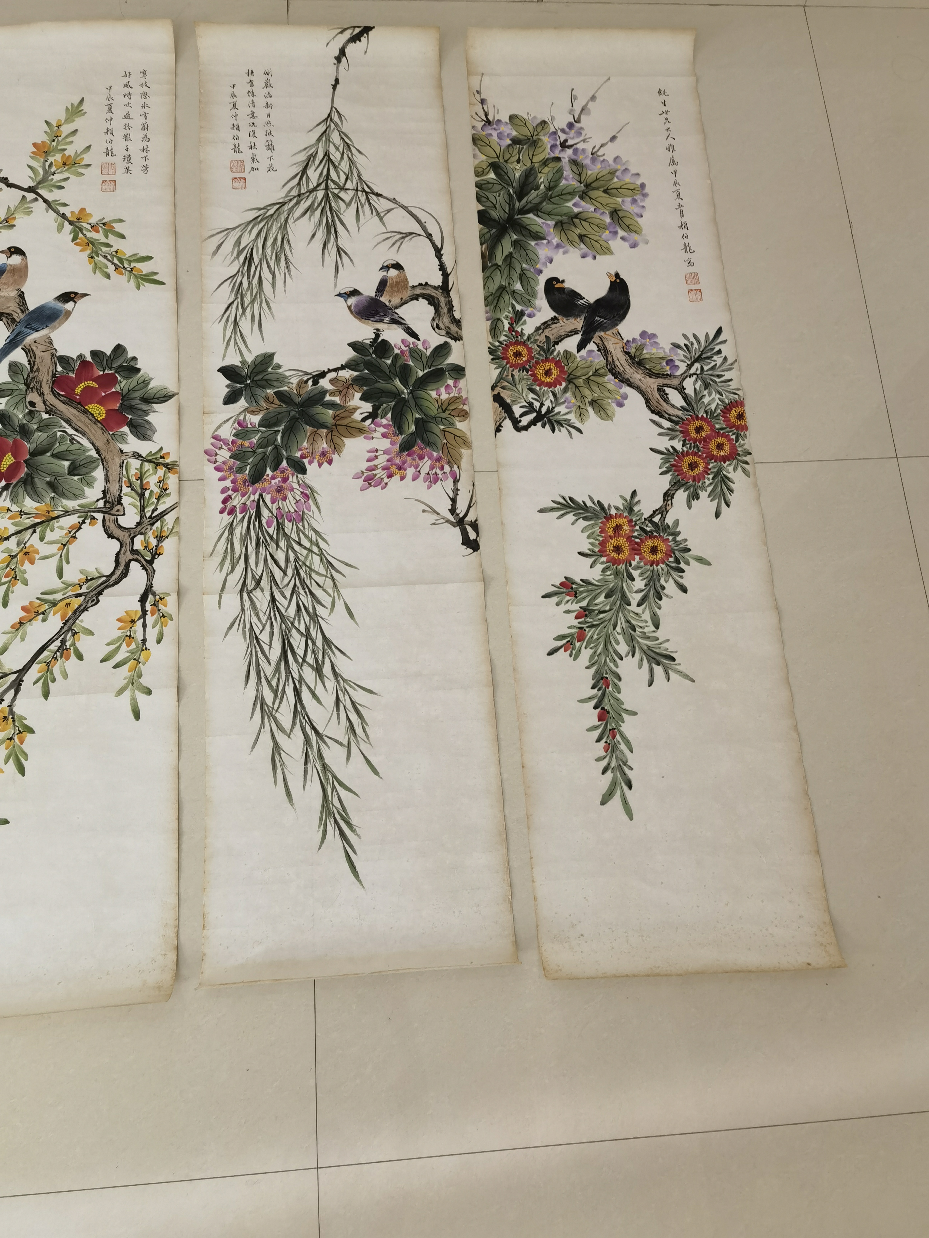 民国61颜伯龙【春意盎然花鸟 四条屏】:画芯35x136cm,老画未裱