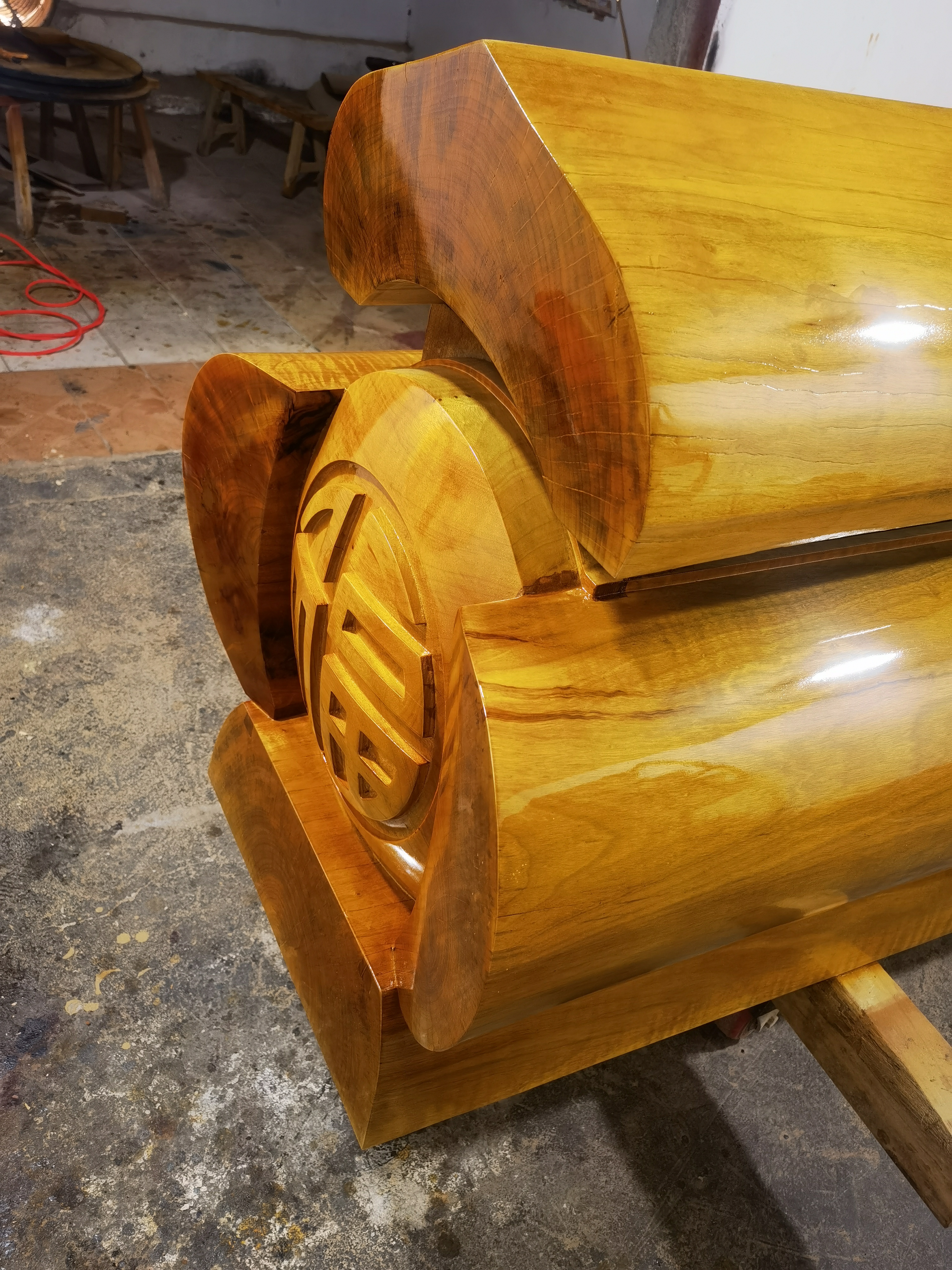 柳州楠木棺材,不在是不吉利的东西,而是象征着添福添寿,所以又称为寿