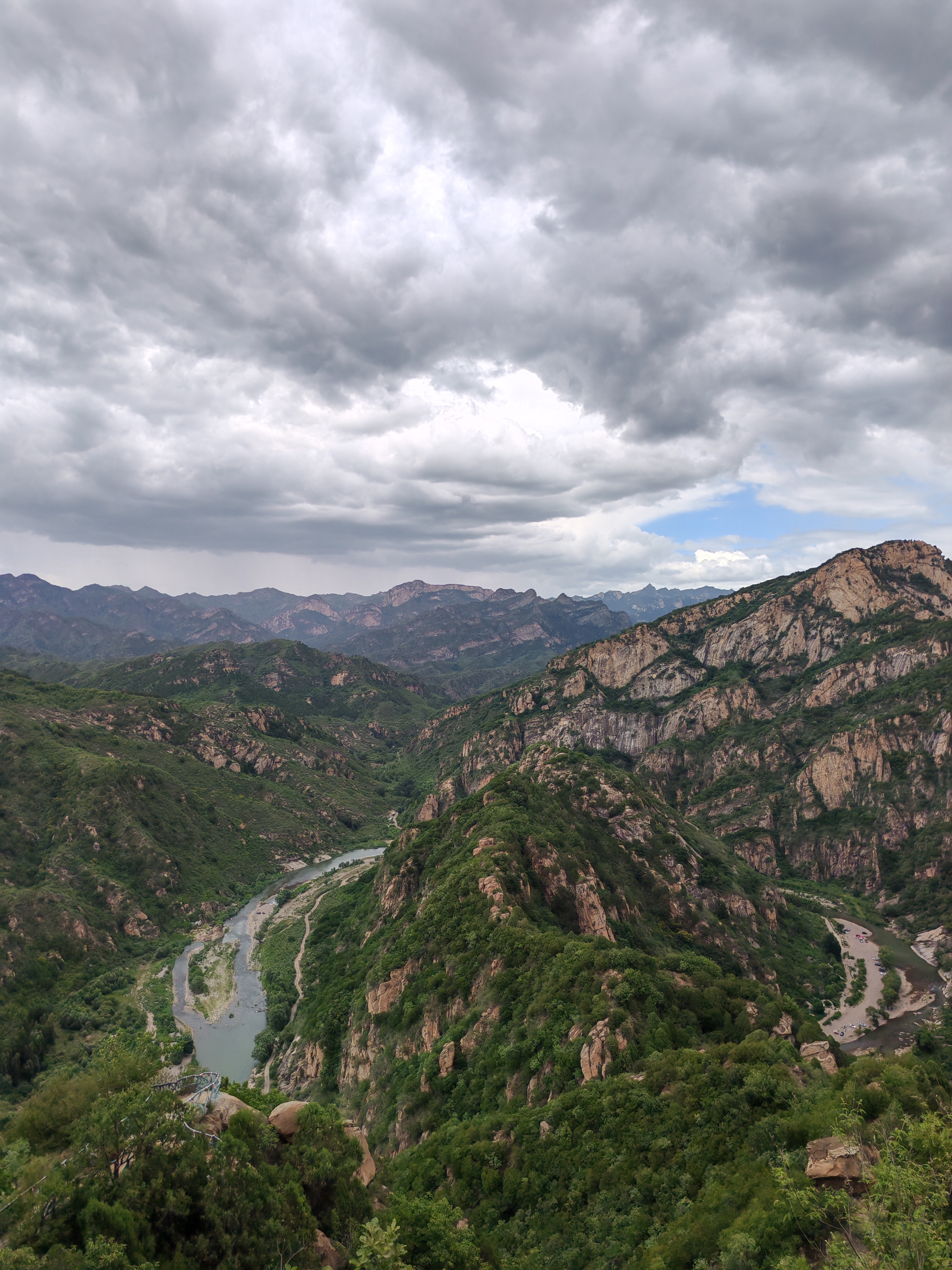 北京市怀柔区,云梦仙境景区,坐落在白河峡谷.