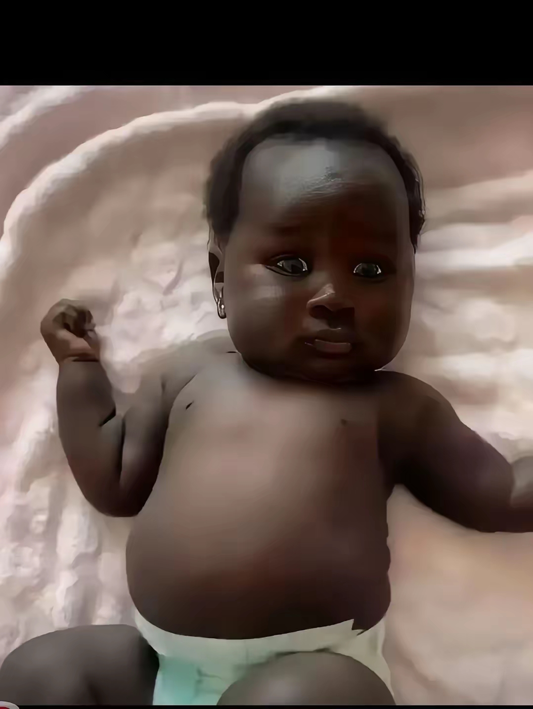 刚出生就拿到中国国籍,这事儿最近在网上吵得沸沸扬扬!