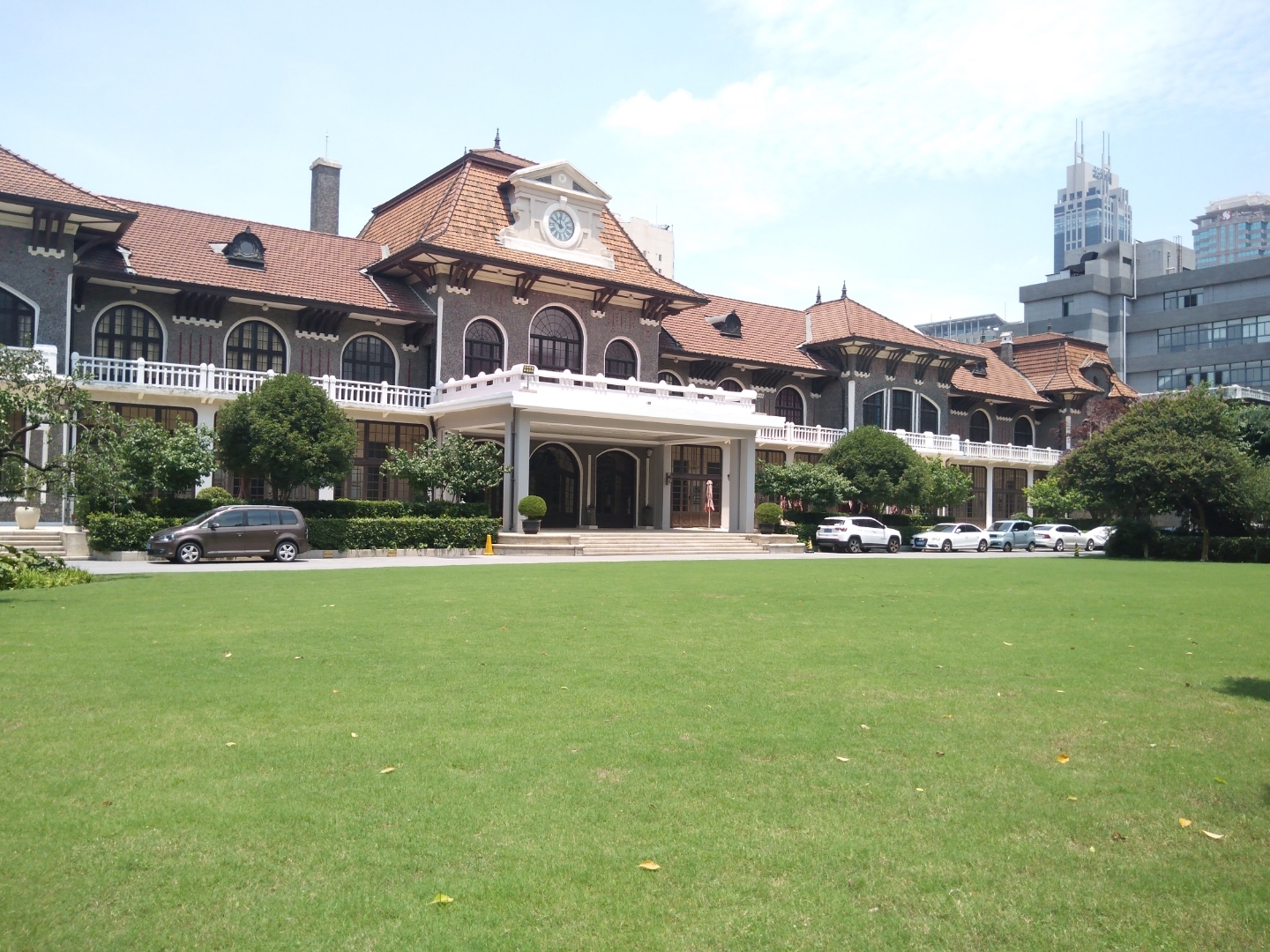 卫生健康是人类信仰与崇拜的永恒话题