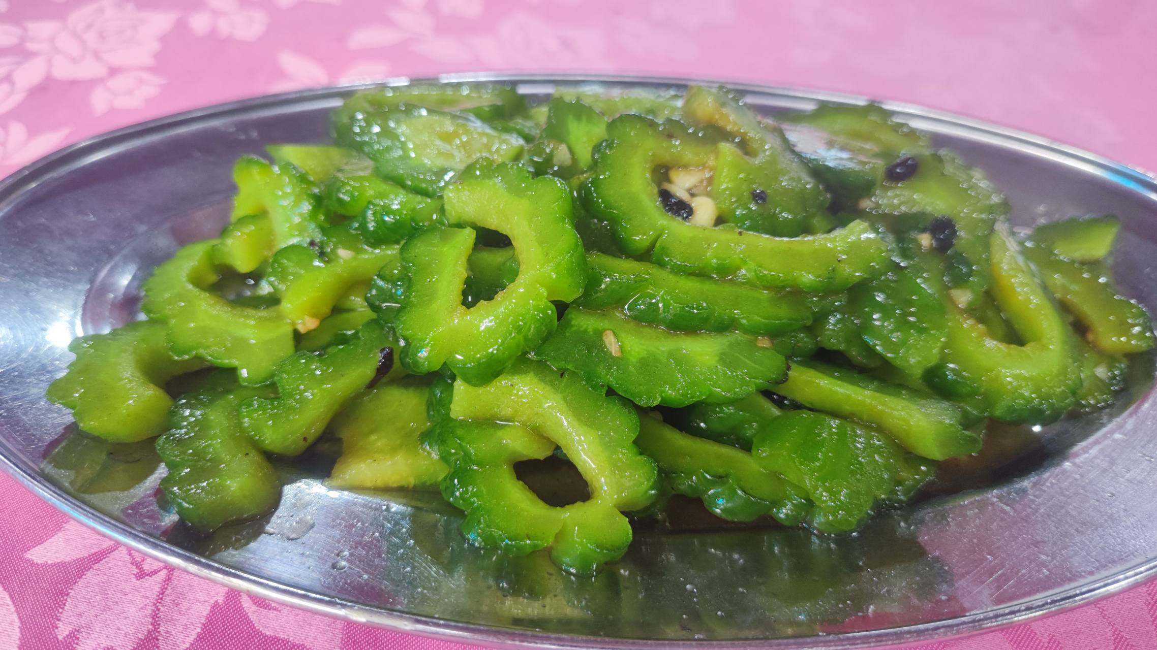 杜阮这个豉油鸡,出品还是有保证的.