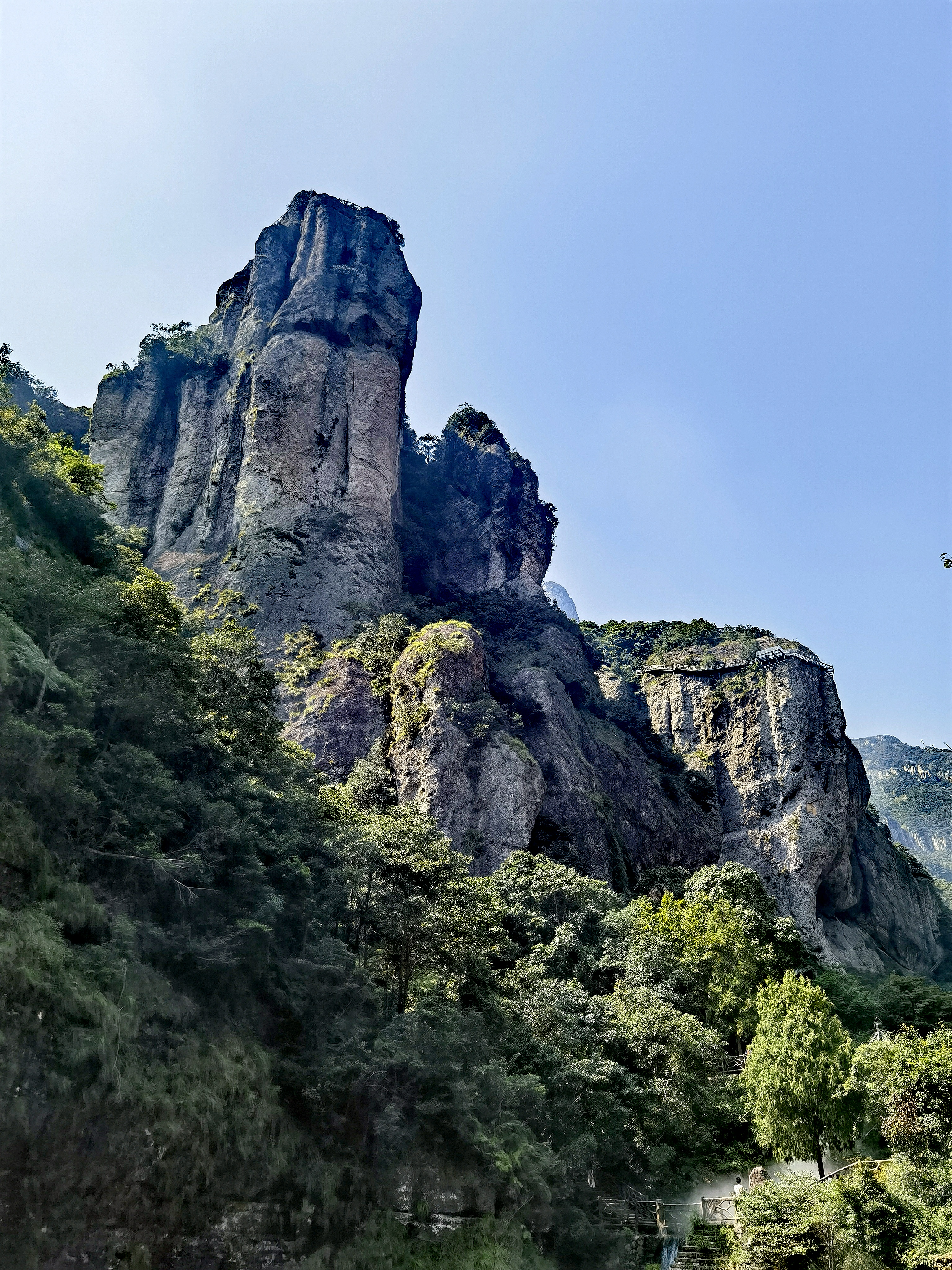 不知重阳节去其它景区旅游的60岁以上老人们,能遇上雁荡山这样免费的