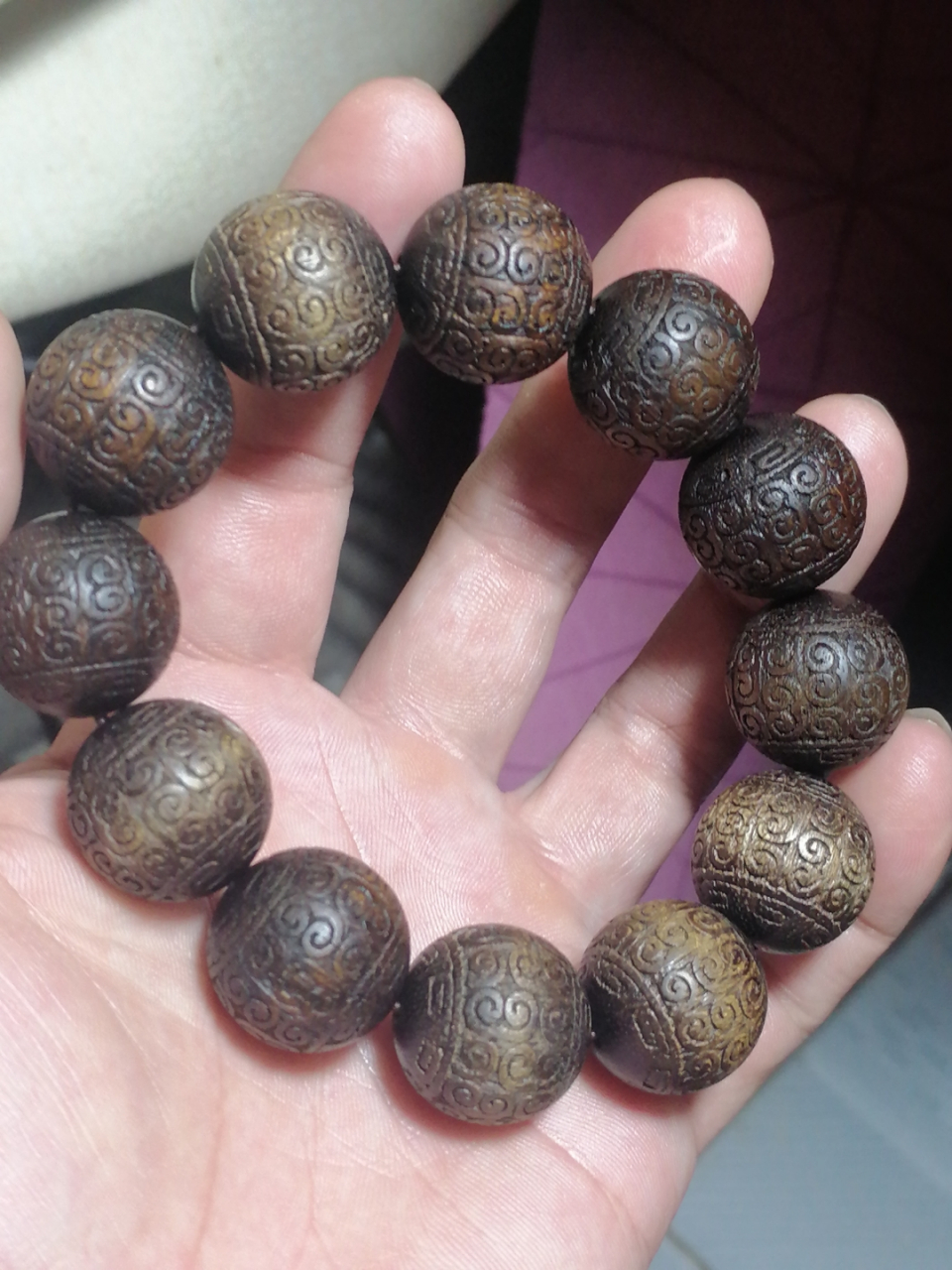 清代莺歌绿奇楠手串,尺寸2.0重38.