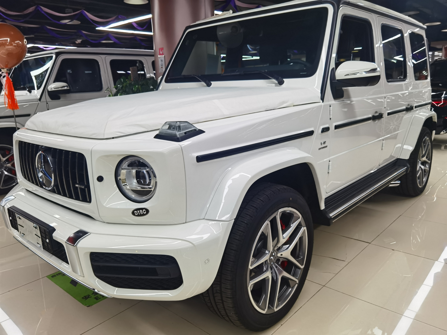 宁波五一广场豪车中心,现车手续齐全,帮你节约省钱.