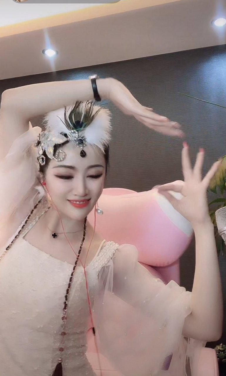 2020年12月12日大学英语四六级考试必备 表达丰富性与多样性~喜欢喜爱