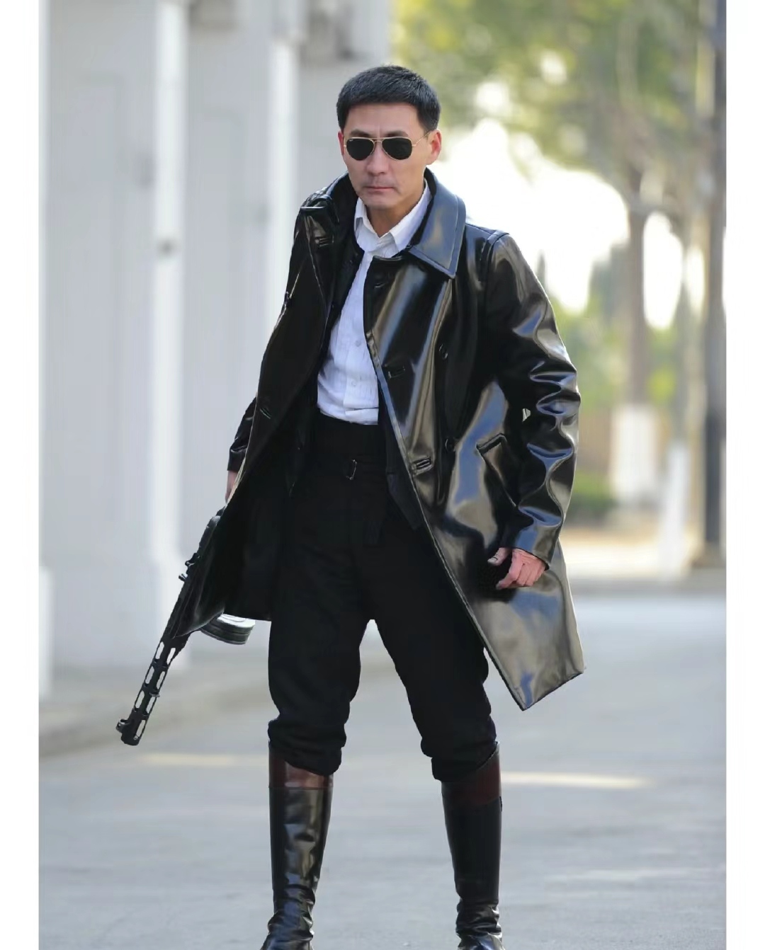 每日分享之《大漠枪神》那个帅帅的男人燕双鹰他回来了