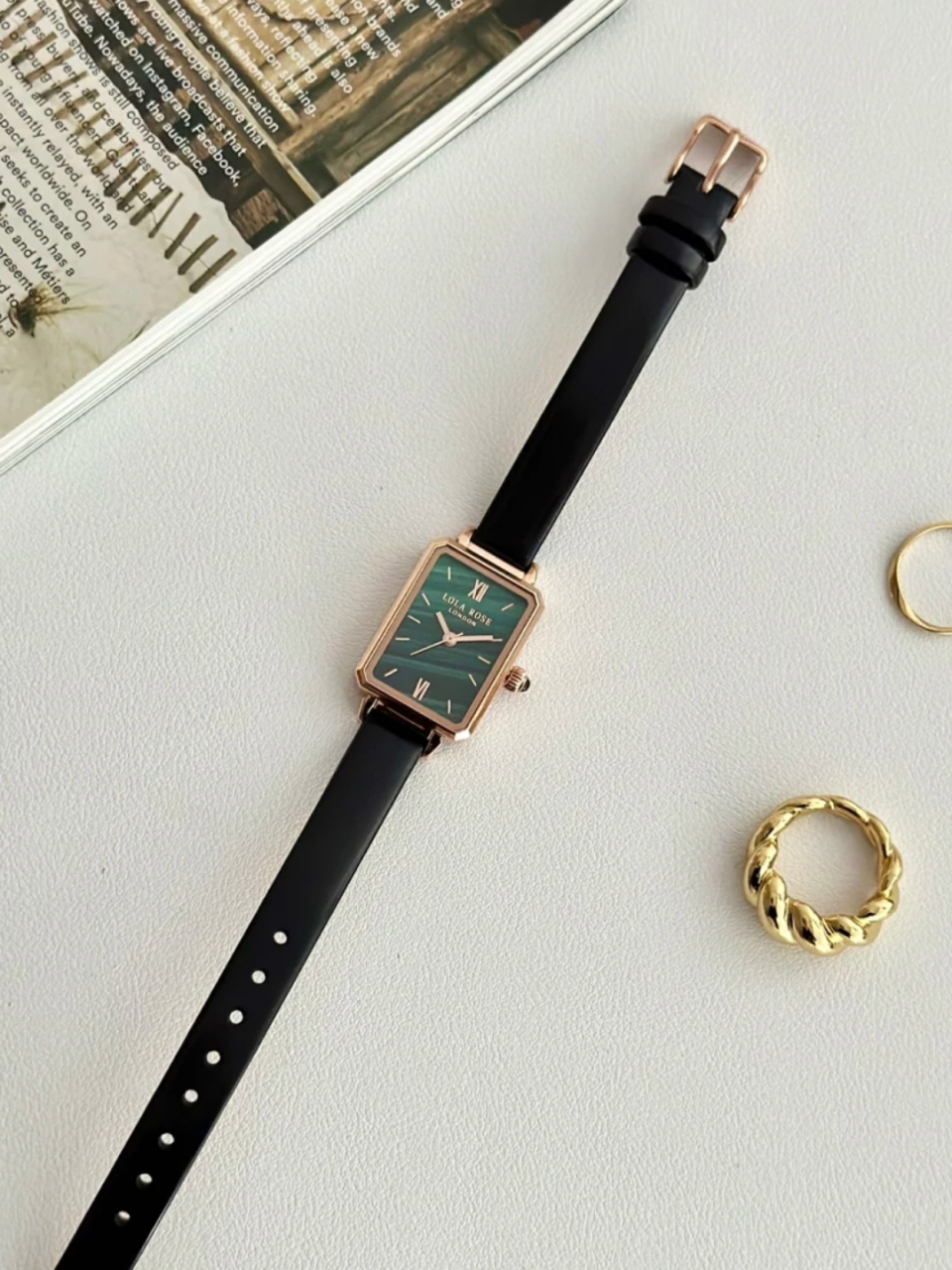 就是这个lola rose罗拉玫瑰的小绿表 每次戴出去都会被朋友夸!