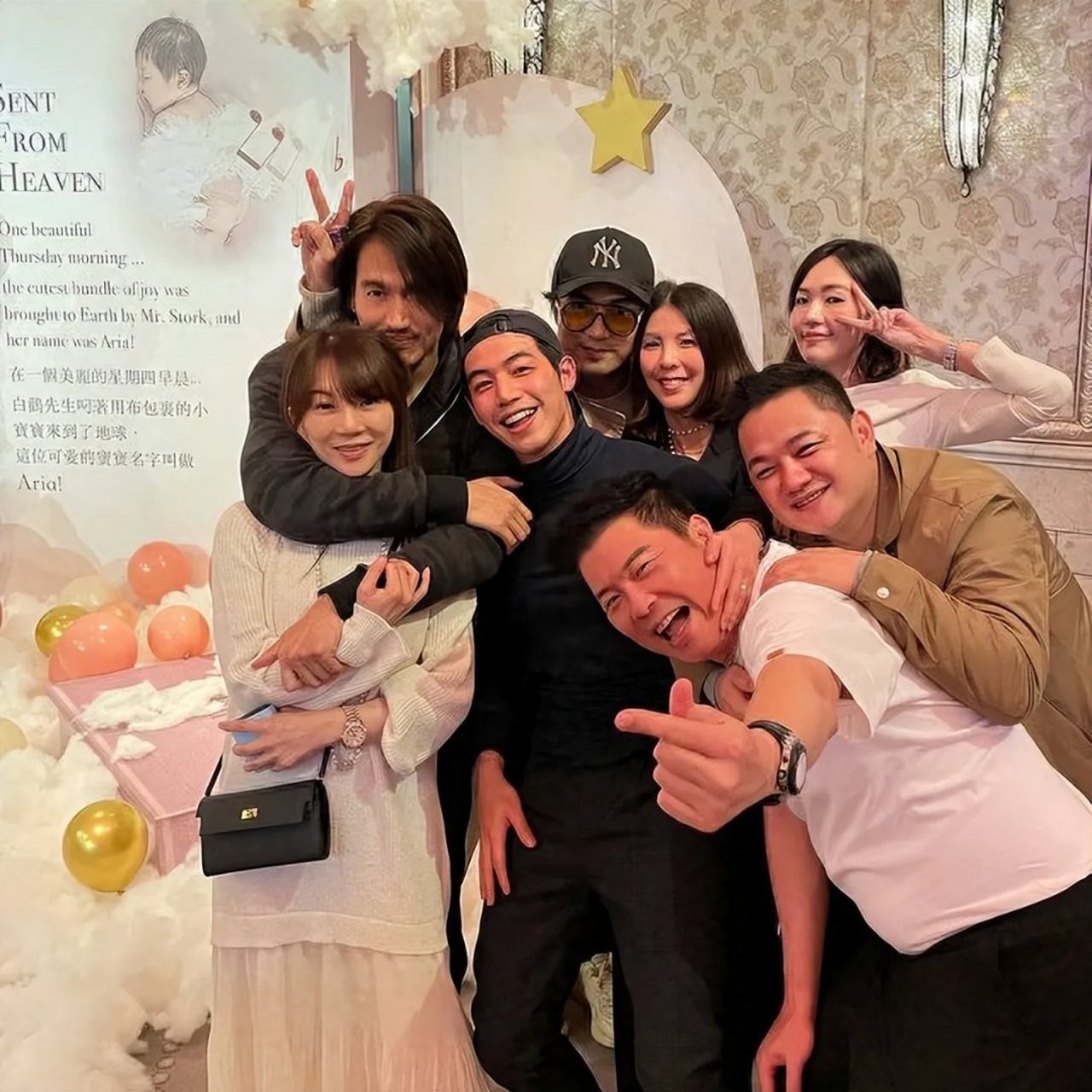 罗志祥经纪人产后露面被言承旭搂在胸前,小猪失势她却依旧吃得开