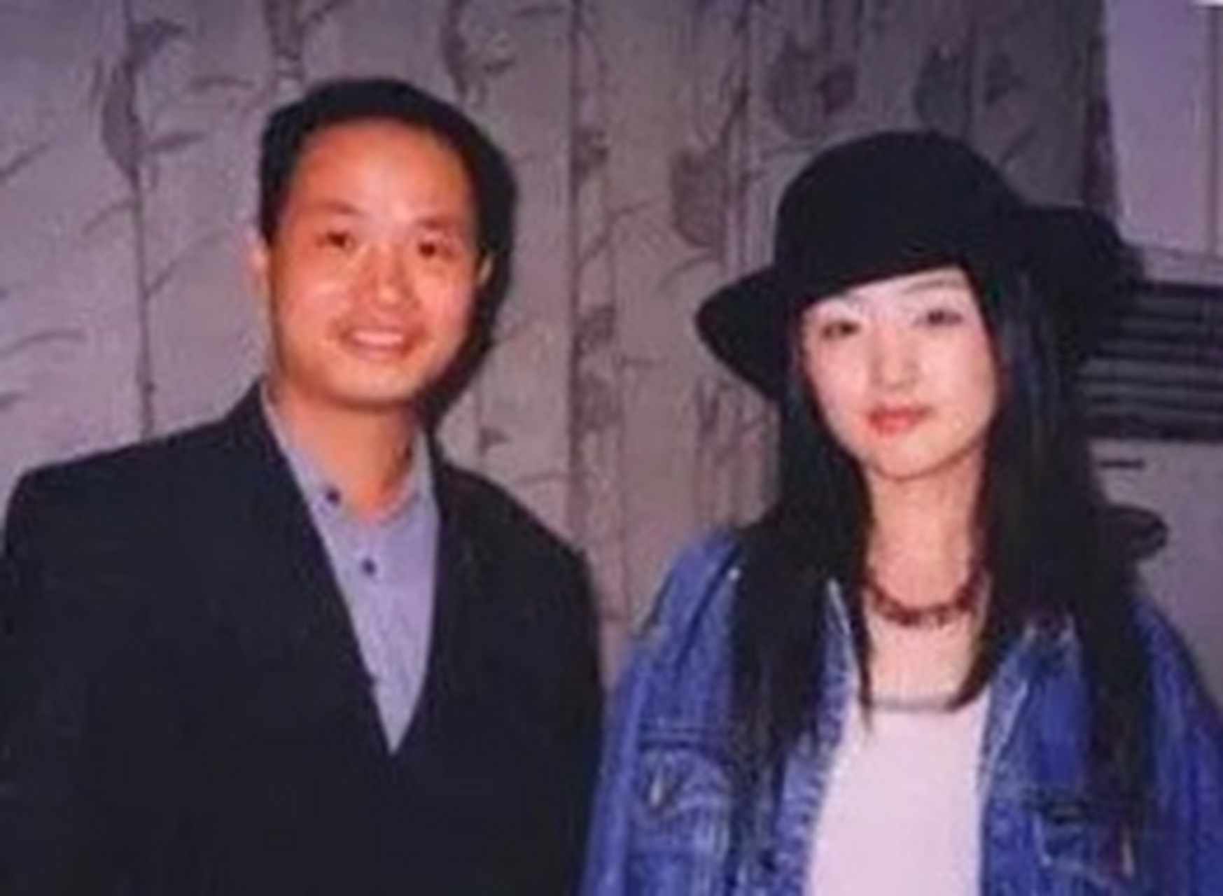 1994年,向华胜豪掷300万请杨钰莹共进晚餐,就在水到渠成的关键时刻,赖