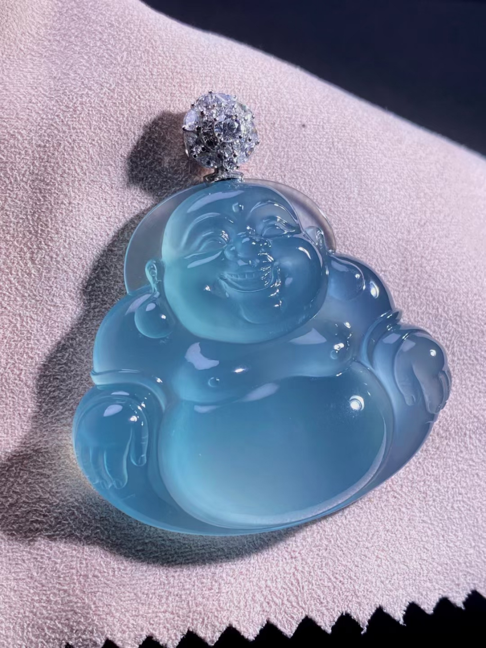 天空蓝的佛公 真的让人心旷神怡 #翡翠# #翡翠贵妇圈