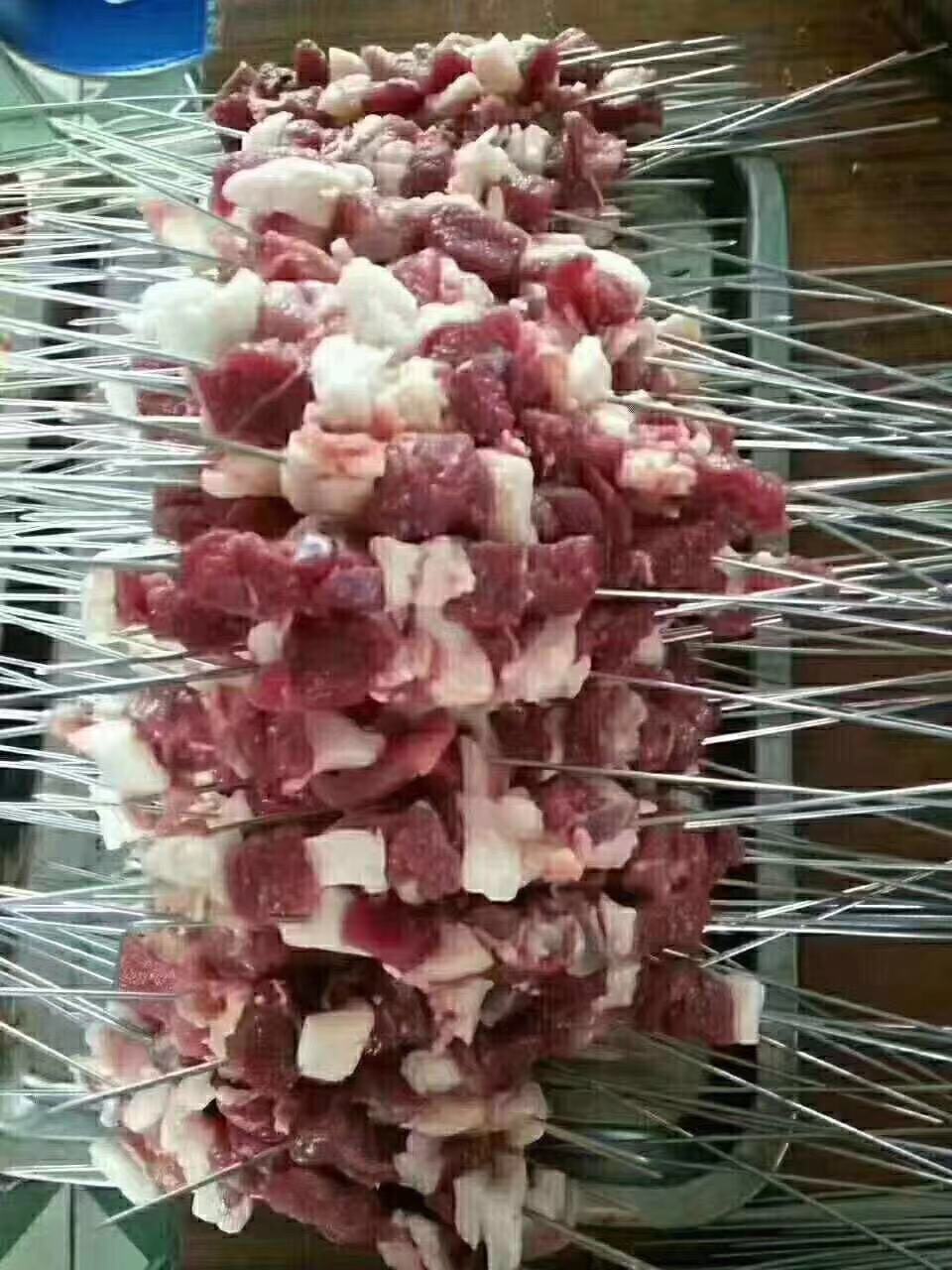 鹿肉串配上小鹿酒,绝了