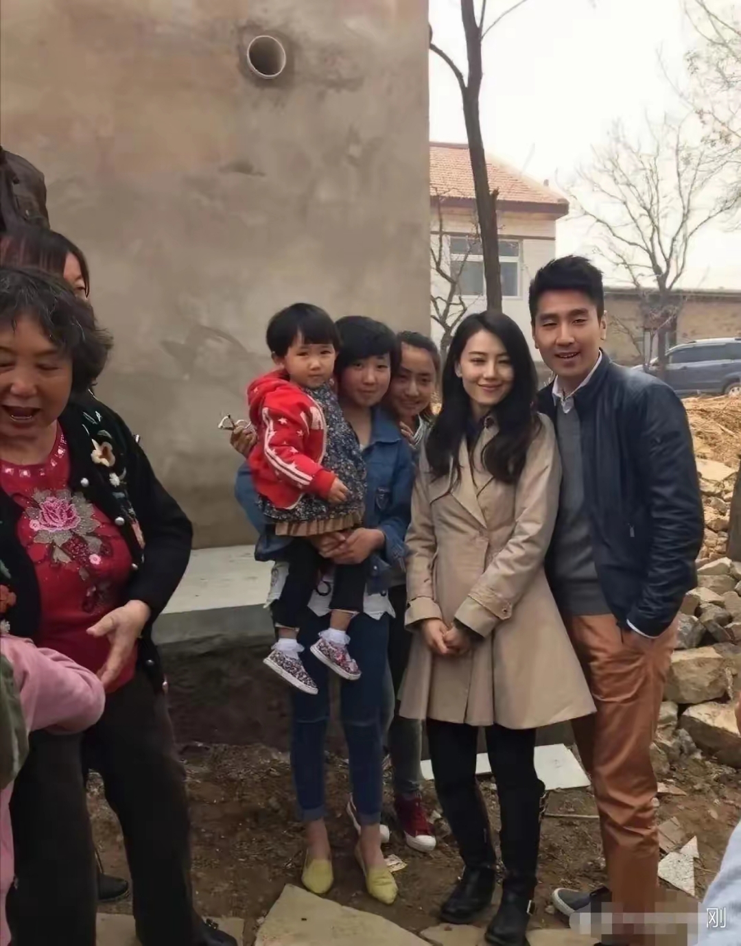 感觉赵又廷的运气太好了,竟然有幸娶到了超级大美女高圆圆为妻,高圆圆