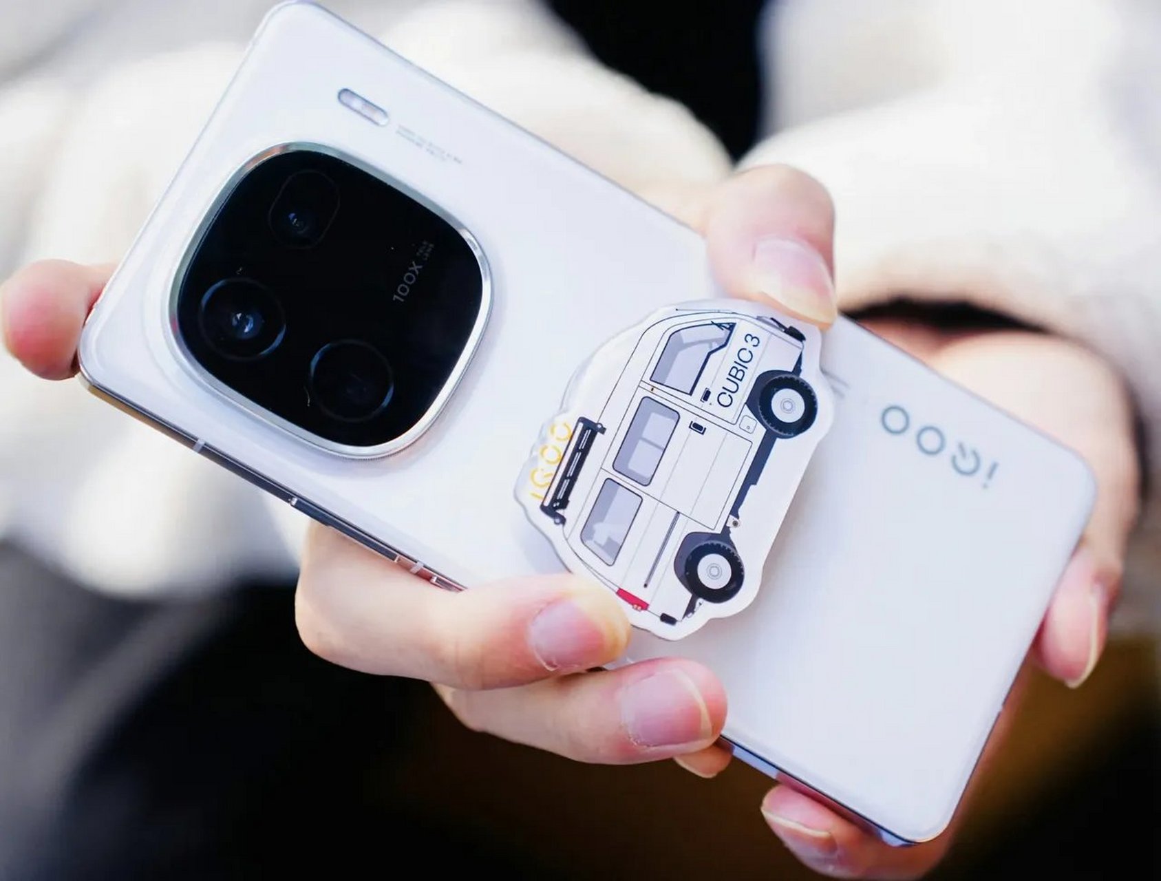 不过,感觉现在有点后悔没买iqoo 12 pro了,现在看各大用户的反馈