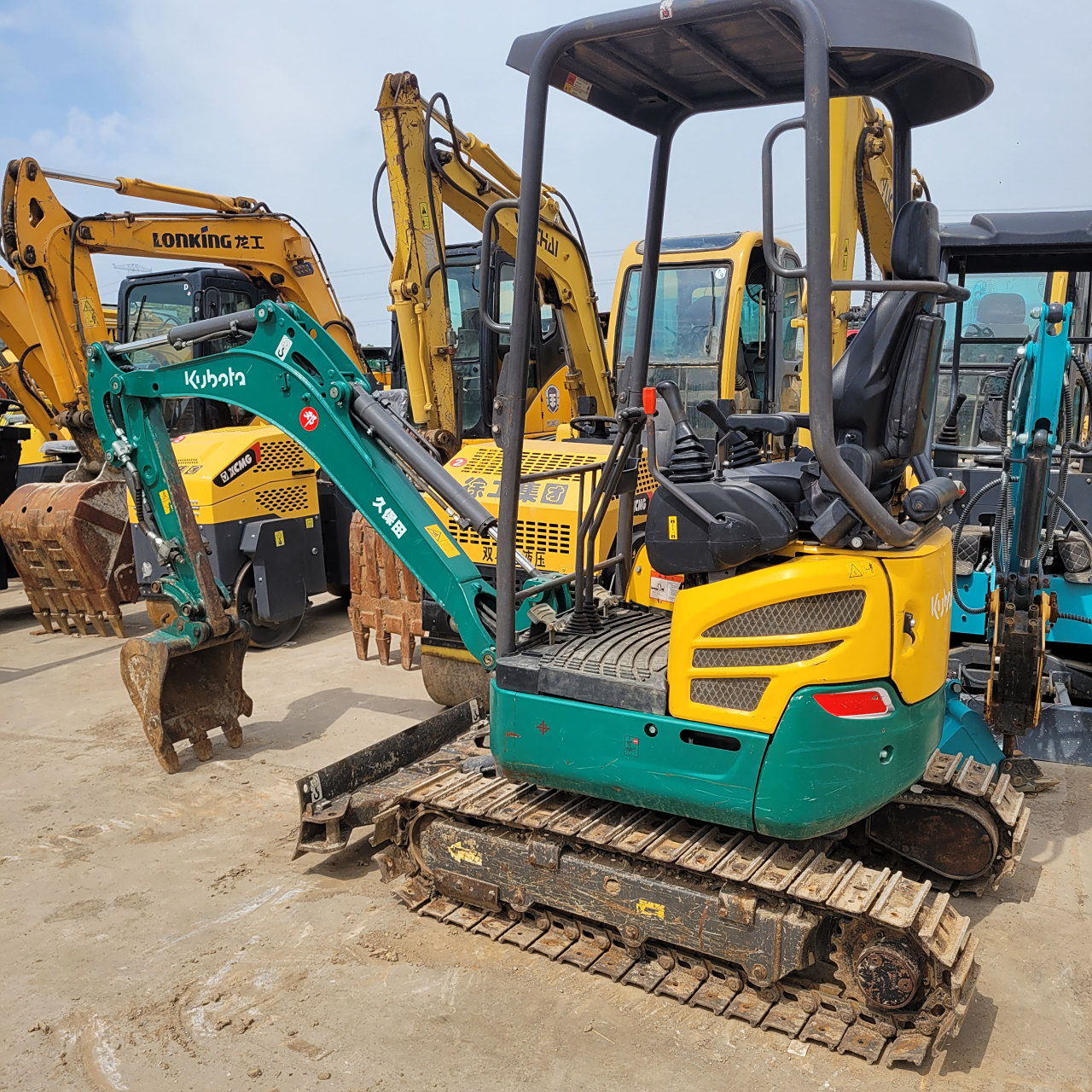 久保田17型挖掘机微型小挖机#挖掘机# #微挖# #小挖机