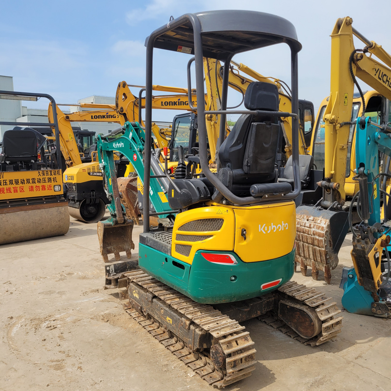 久保田17型挖掘机微型小挖机#挖掘机# #微挖# #小挖机