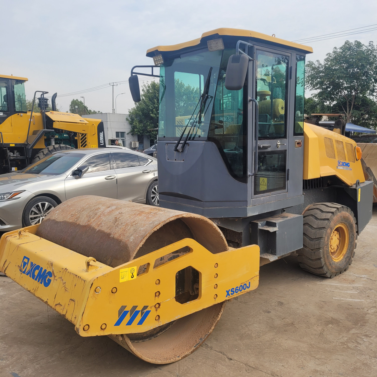 徐工6吨振动压路机二手小型压路机交易市场