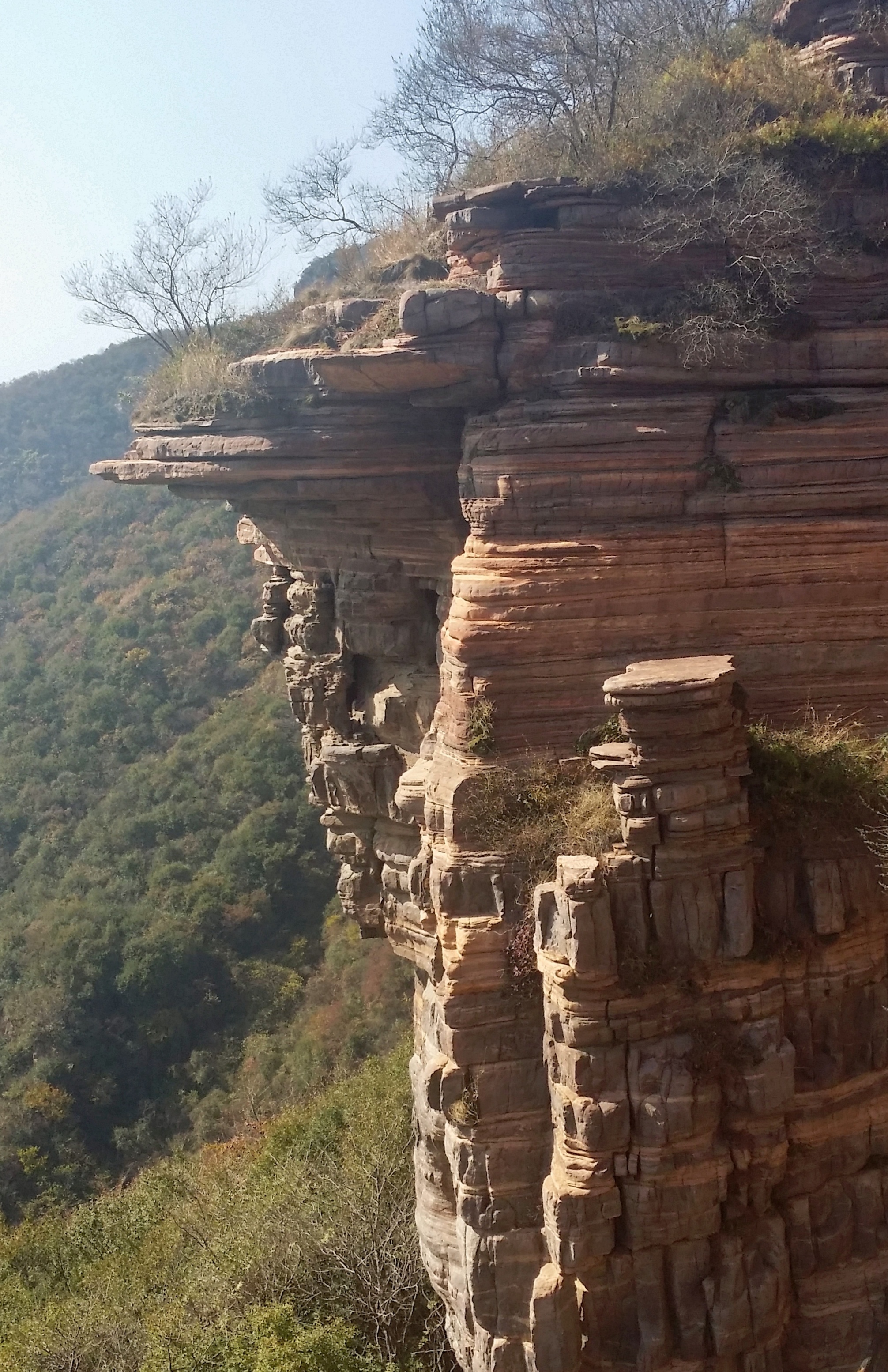 洛阳黛眉山图片