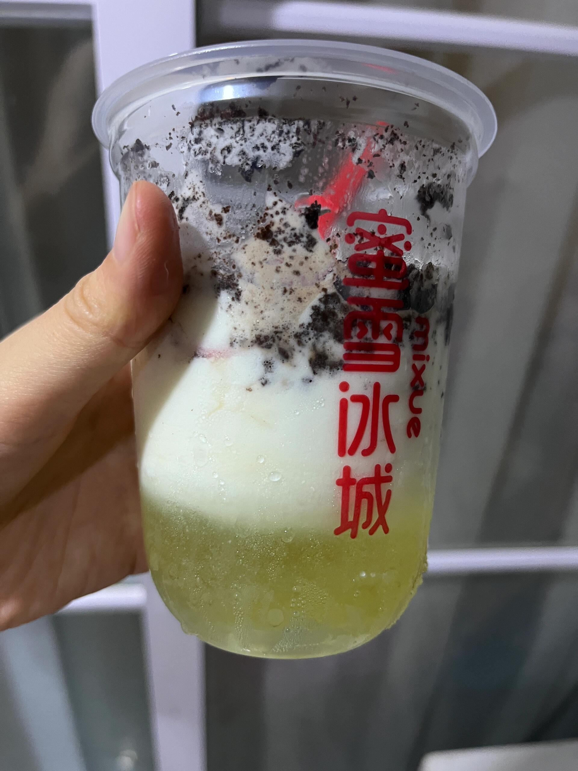 蜜雪冰城圣代这是什么?