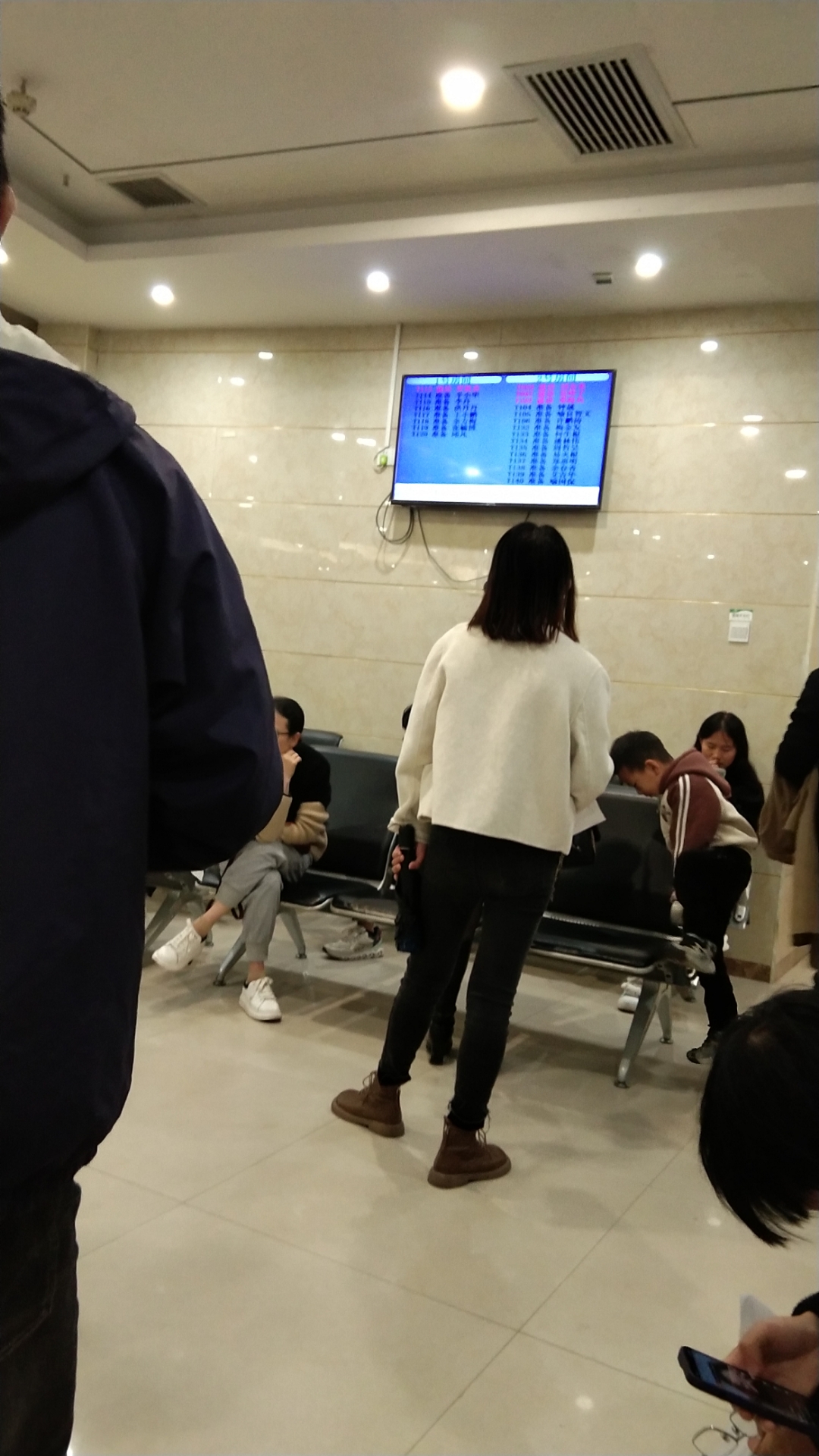 关于天坛医院黄牛票贩子挂号接单的信息