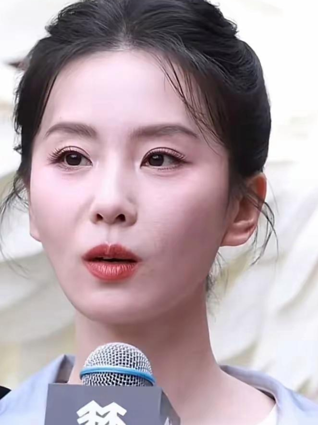 37岁的刘诗诗在哈尔滨路人视角下的她时光温柔美得让人心动不已