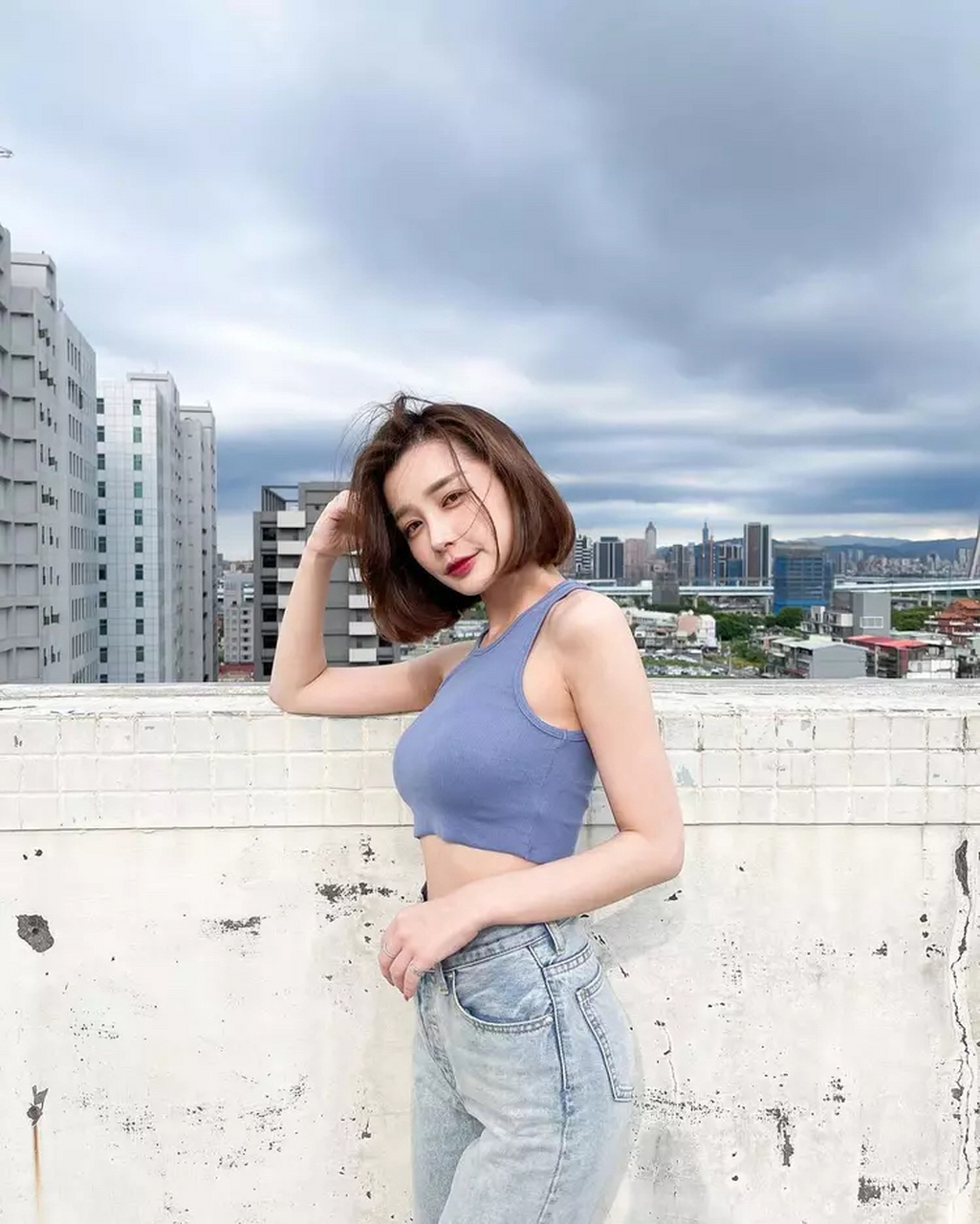 常去天台的有股民,还有爱拍照的妹子#人间烟火定格照