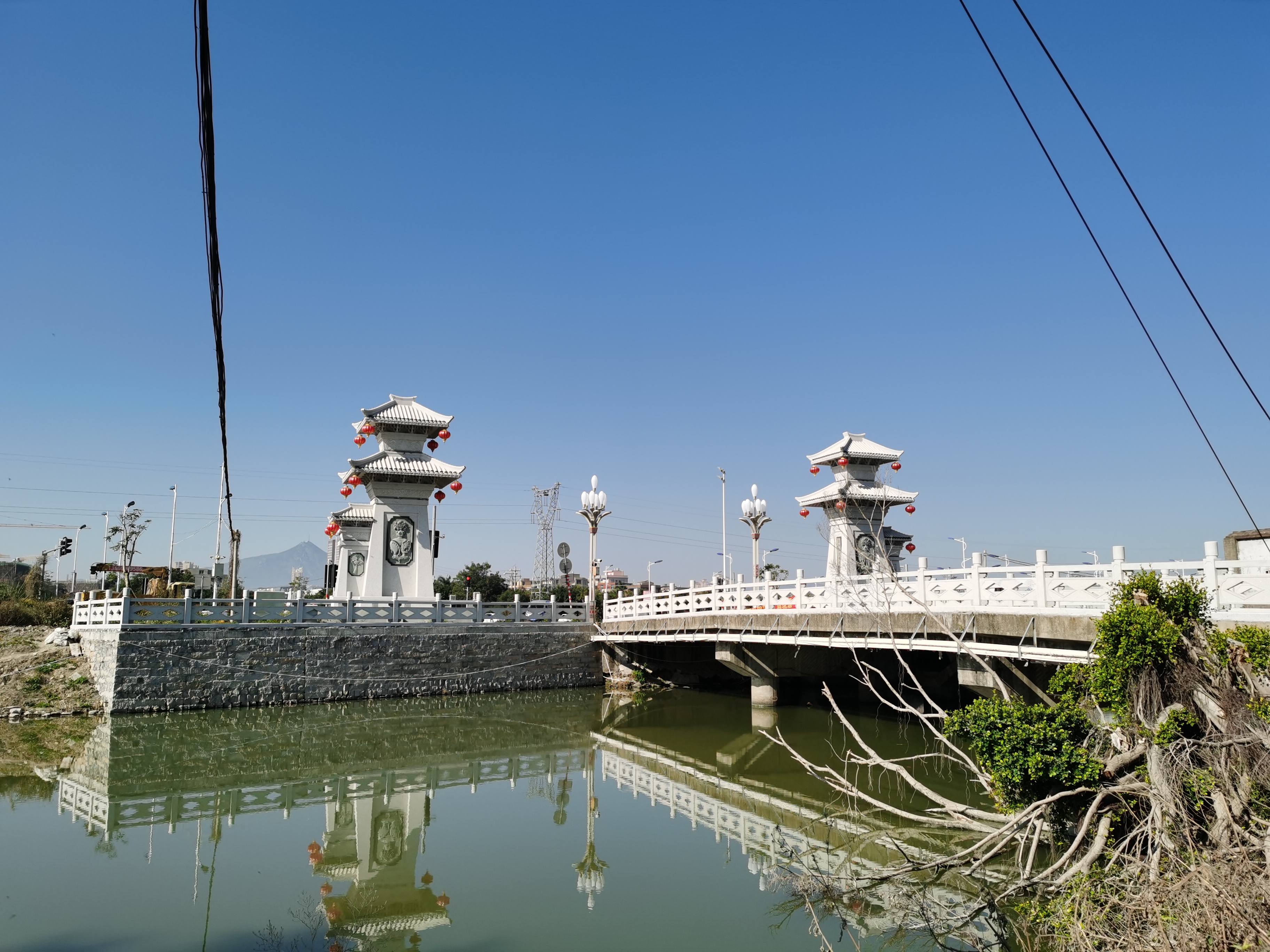 莆田市荔城区黄石镇东埭桥,一个村庄能建如此漂亮的桥,真是不简单.
