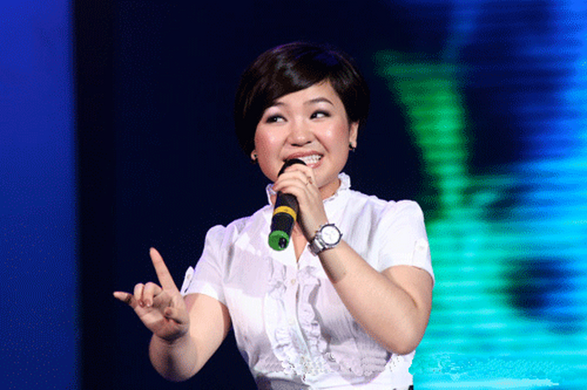 梨园春小擂主秦梦瑶[开心] 今天看梨园春看到了小梦瑶,一下子勾起了二