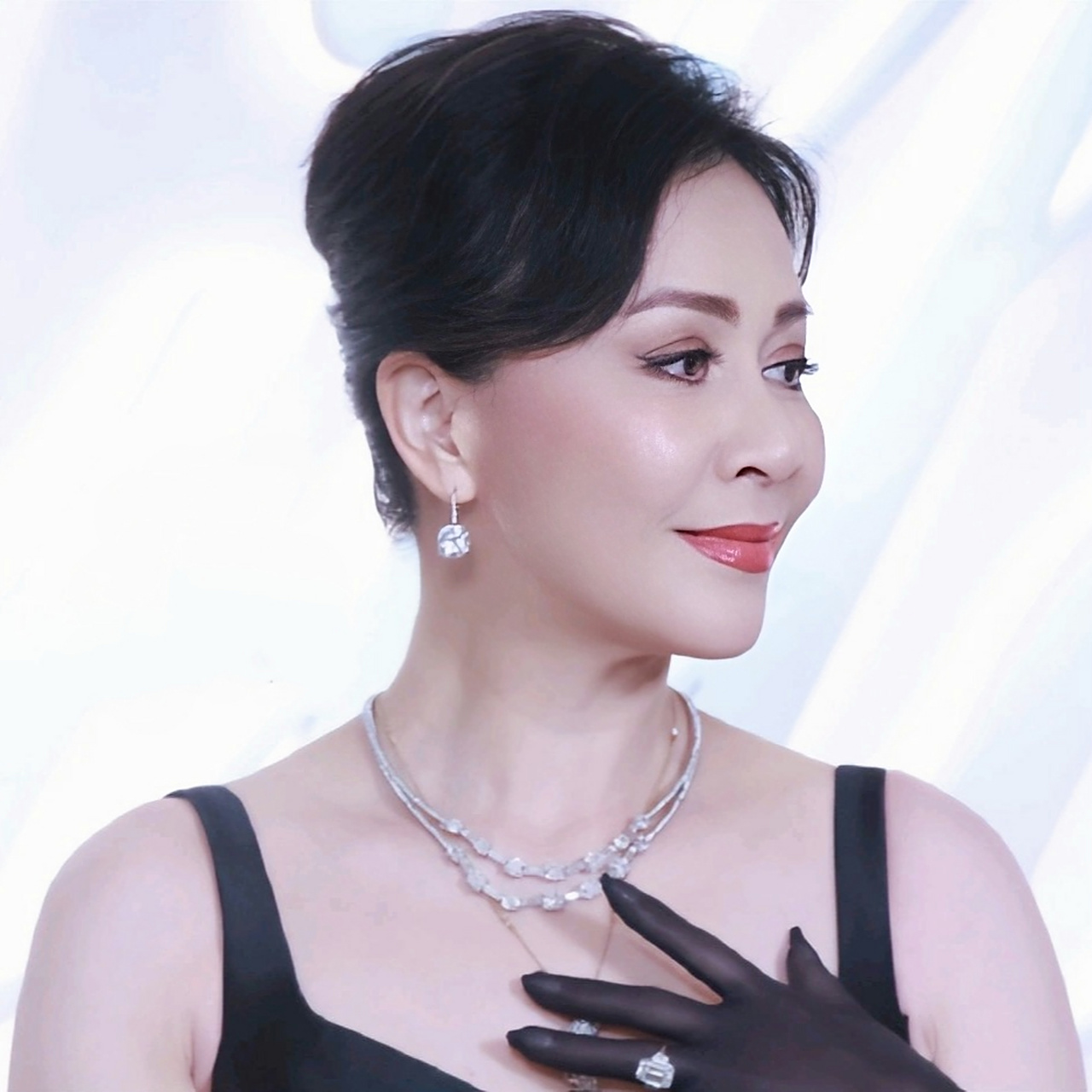 ✨璀璨人生,如珠宝般闪耀✨  💎她是刘嘉玲,中国香港的璀璨明珠