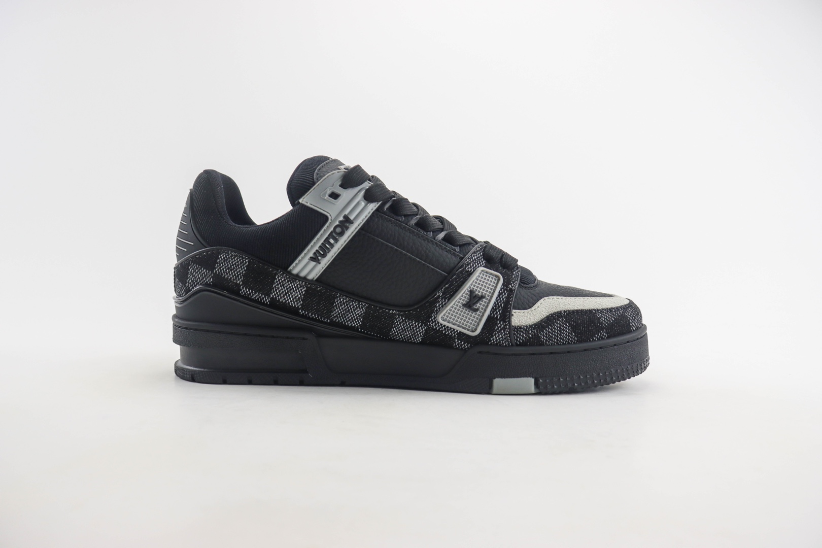 驴牌 lv 路易威登louis vuitton trainer 低帮休闲板鞋#莆田鞋