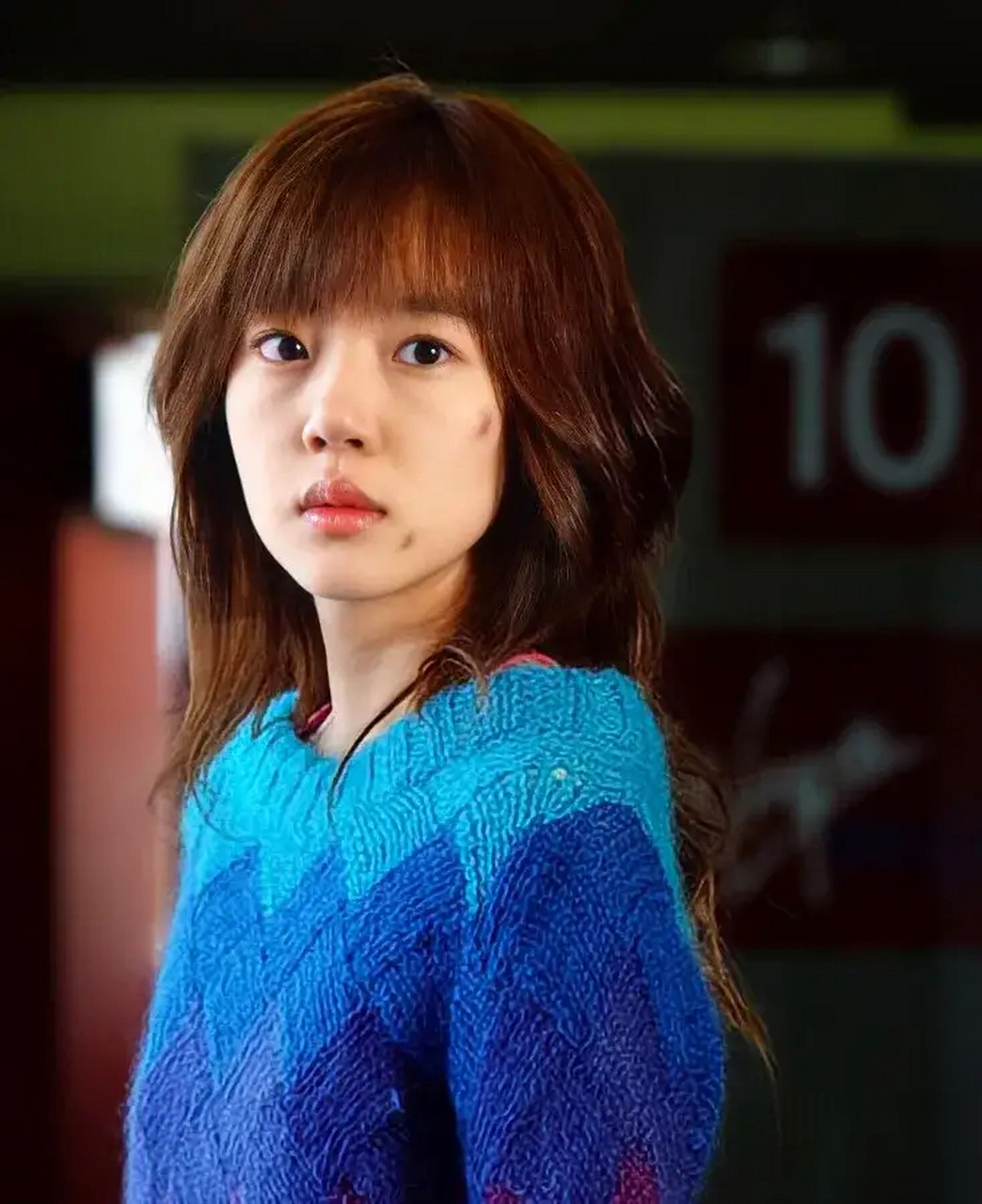 林秀晶后,似乎谁穿彩虹毛衣都差点氛围.