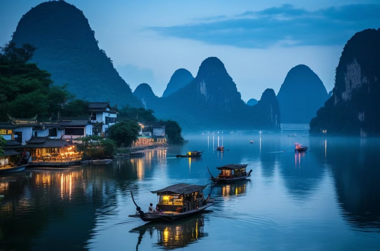 漓江风景名胜区位于中国广西壮族自治区桂林市,以其壮美的山水景色而