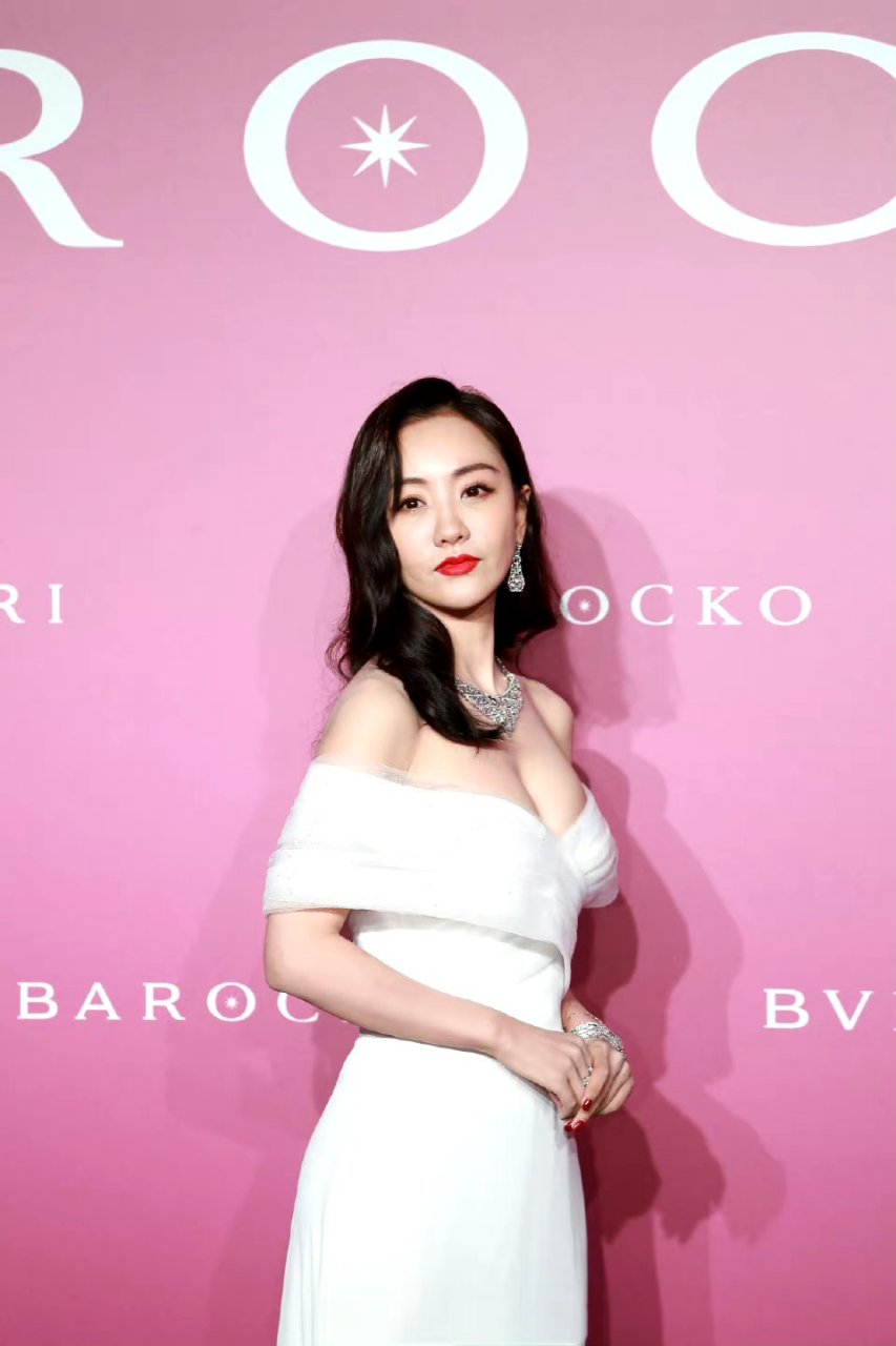 杨蓉白色抹胸裙#杨蓉