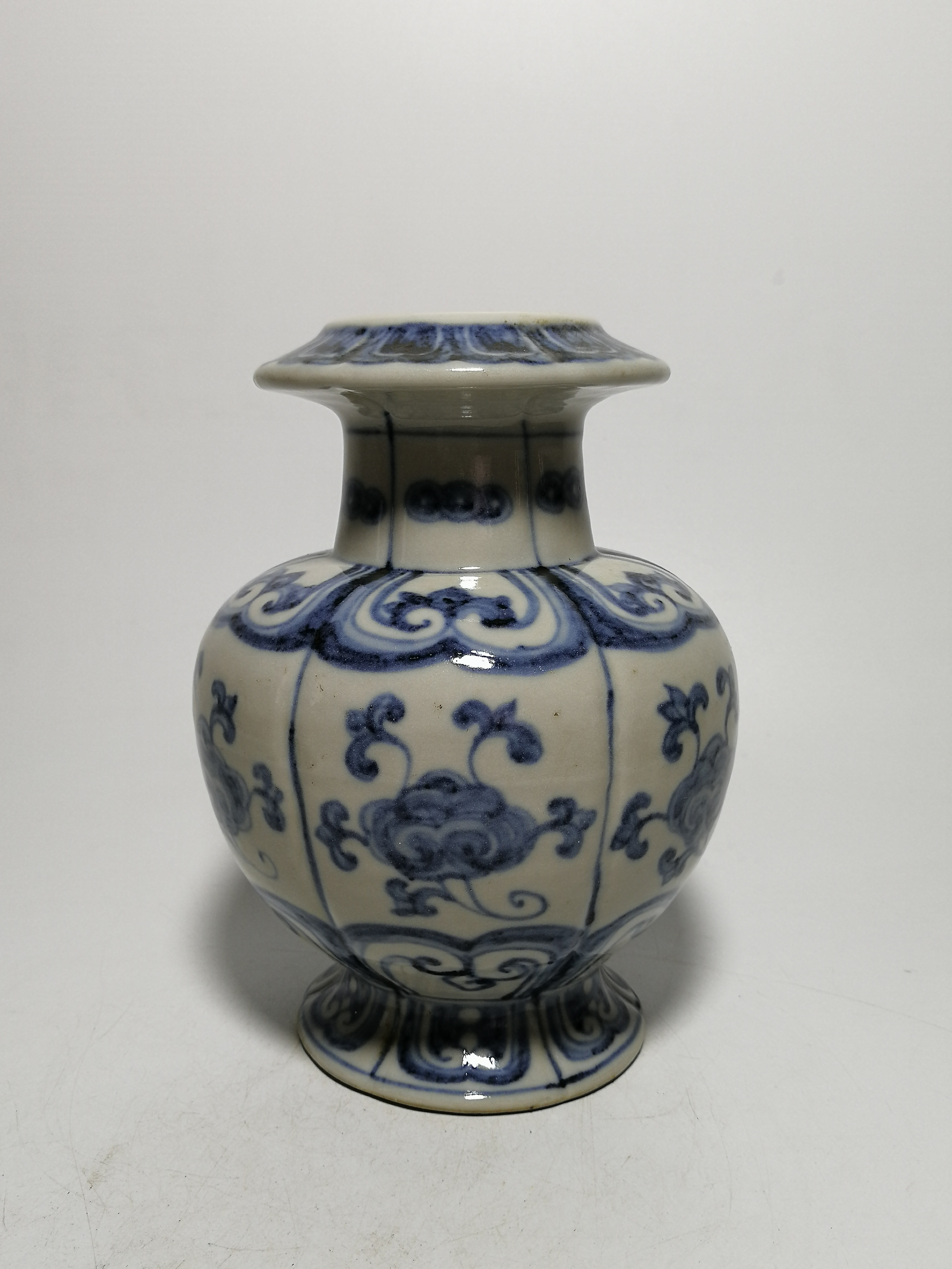 明代青花石榴尊 图片分享!