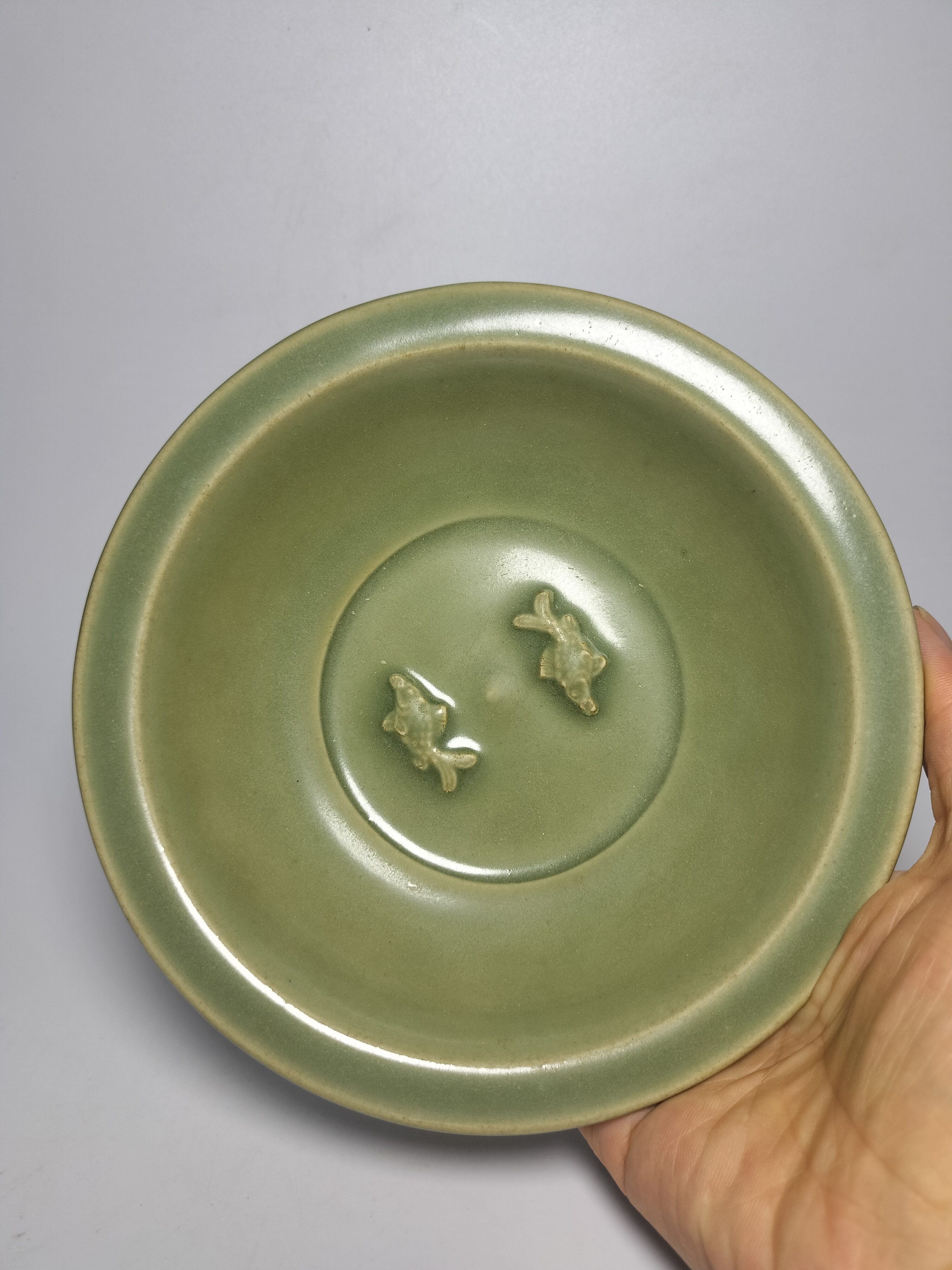 元代龙泉窑梅子青釉双鱼洗#艺术品的魅力# #历史见证# #岁月沉淀