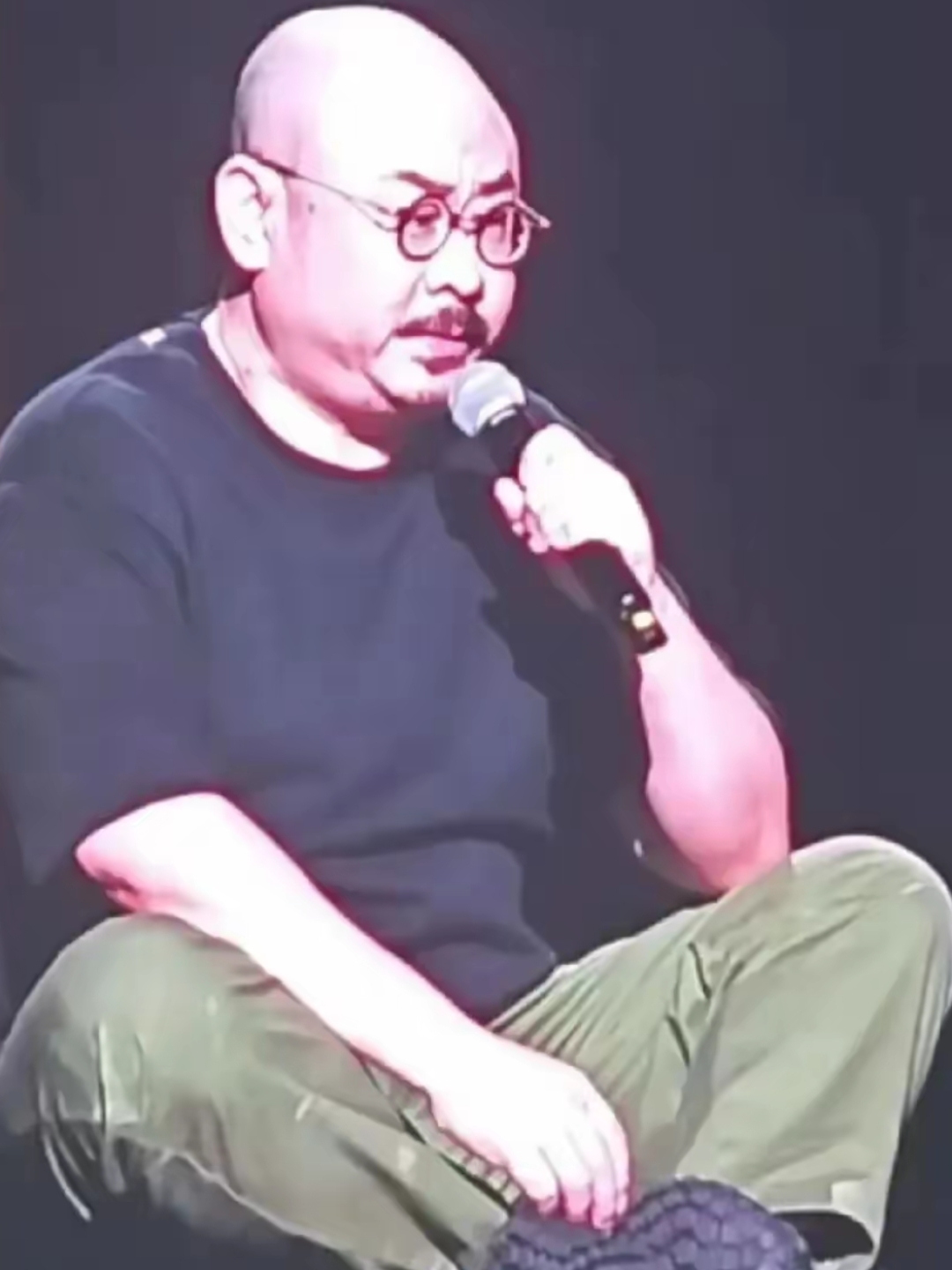 就这演唱会现场座无虚席 试问娱乐圈还有那位歌手敢这样?
